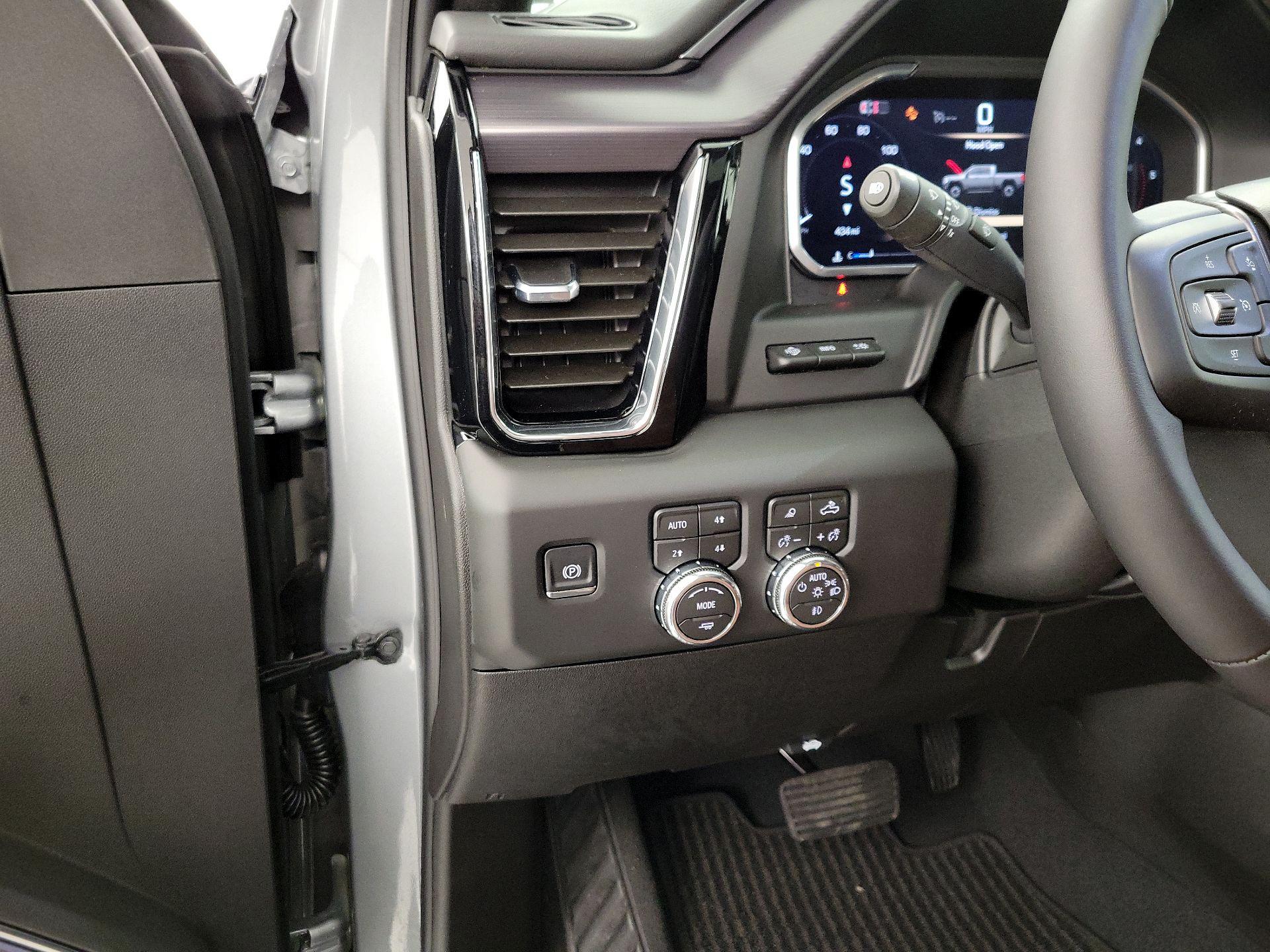 Thumbnail: 2026 GMC Sierra 2500 - 13