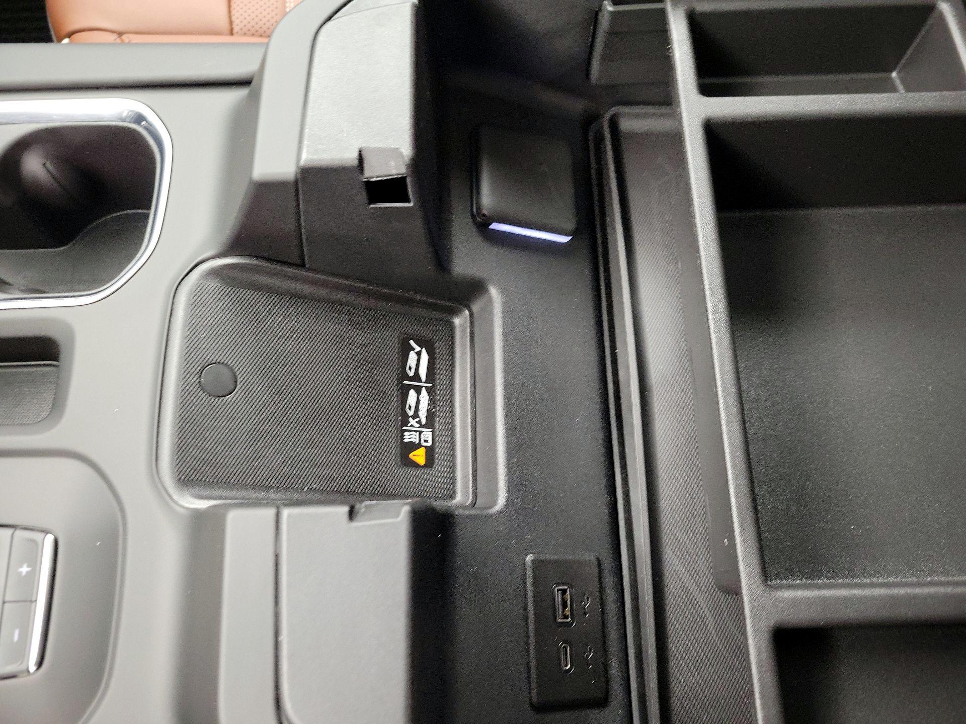 Thumbnail: 2026 GMC Sierra 2500 - 18