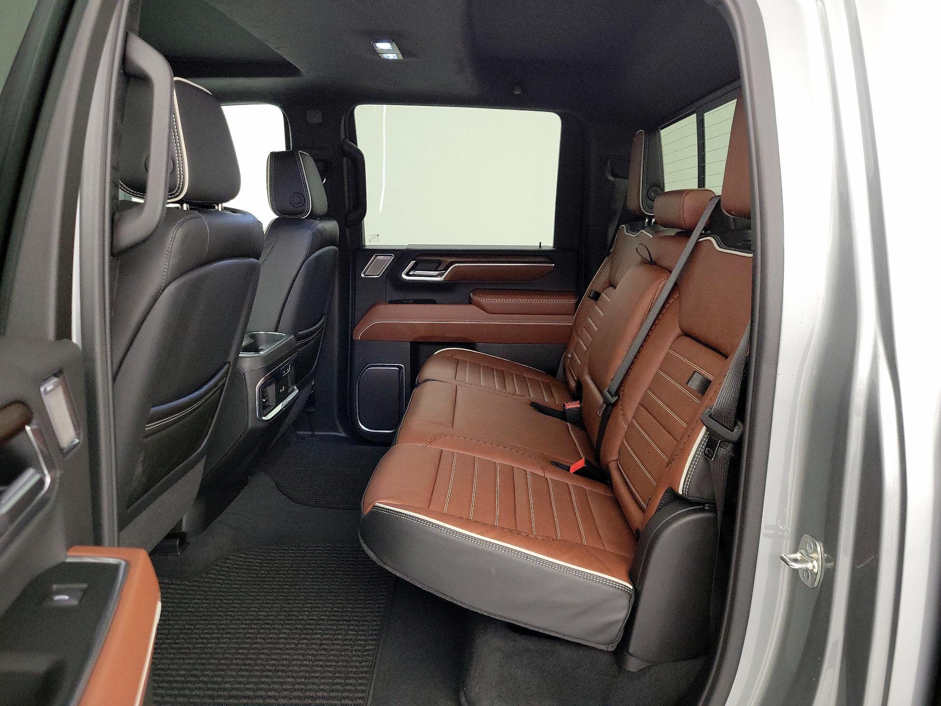 Thumbnail: 2026 GMC Sierra 2500 - 20