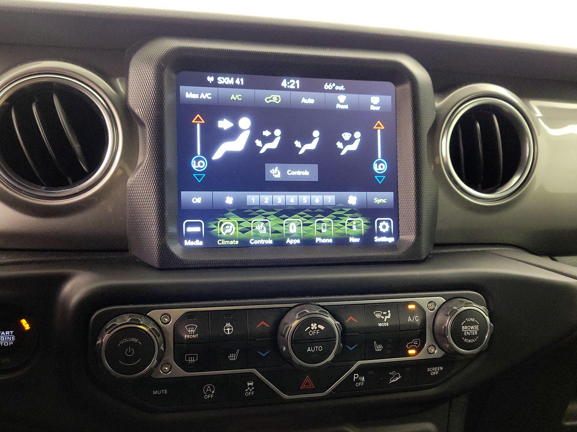 Thumbnail: 2020 Jeep Wrangler - 17