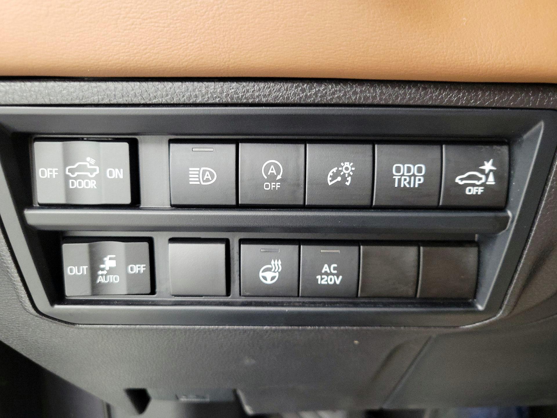 Thumbnail: 2024 Toyota Tundra - 13