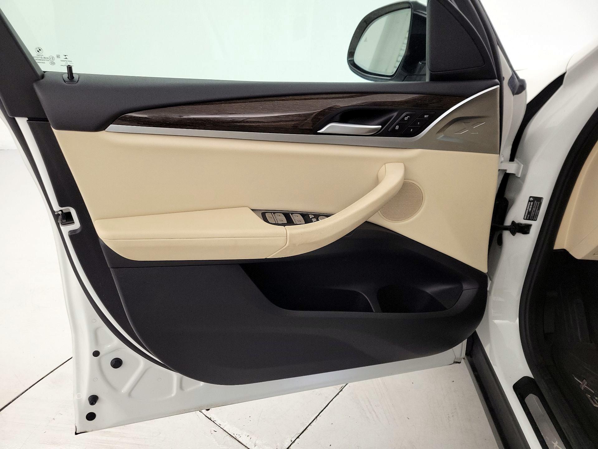Thumbnail: 2021 BMW X3 - 12