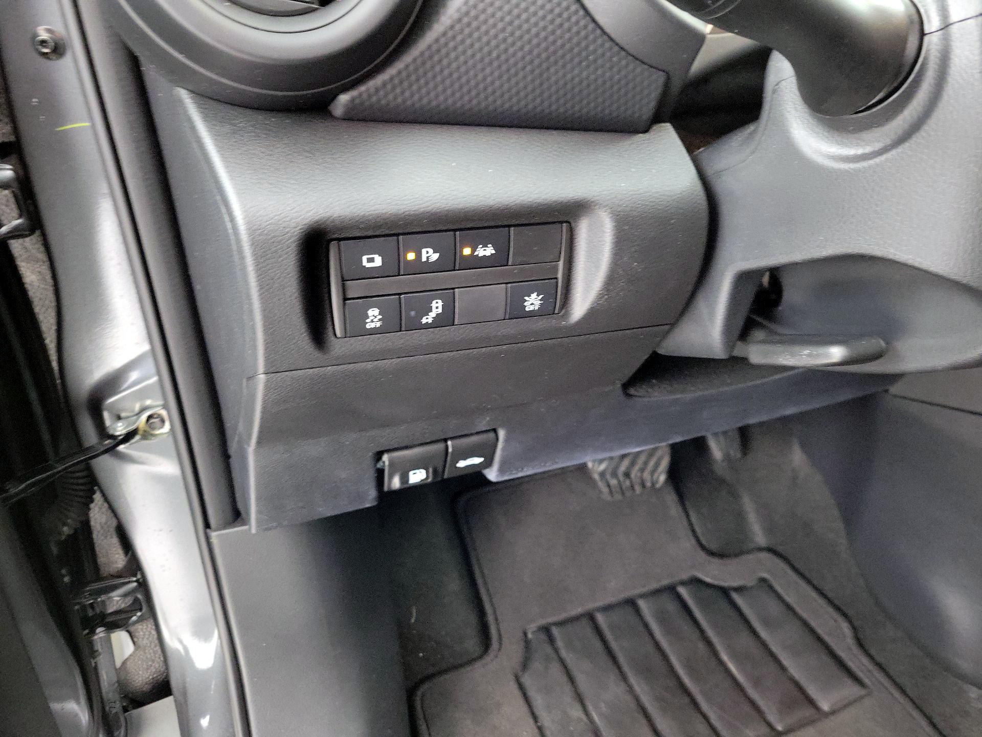 Thumbnail: 2022 Nissan Kicks - 13