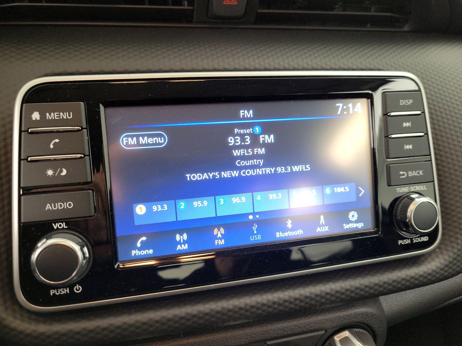 Thumbnail: 2022 Nissan Kicks - 15