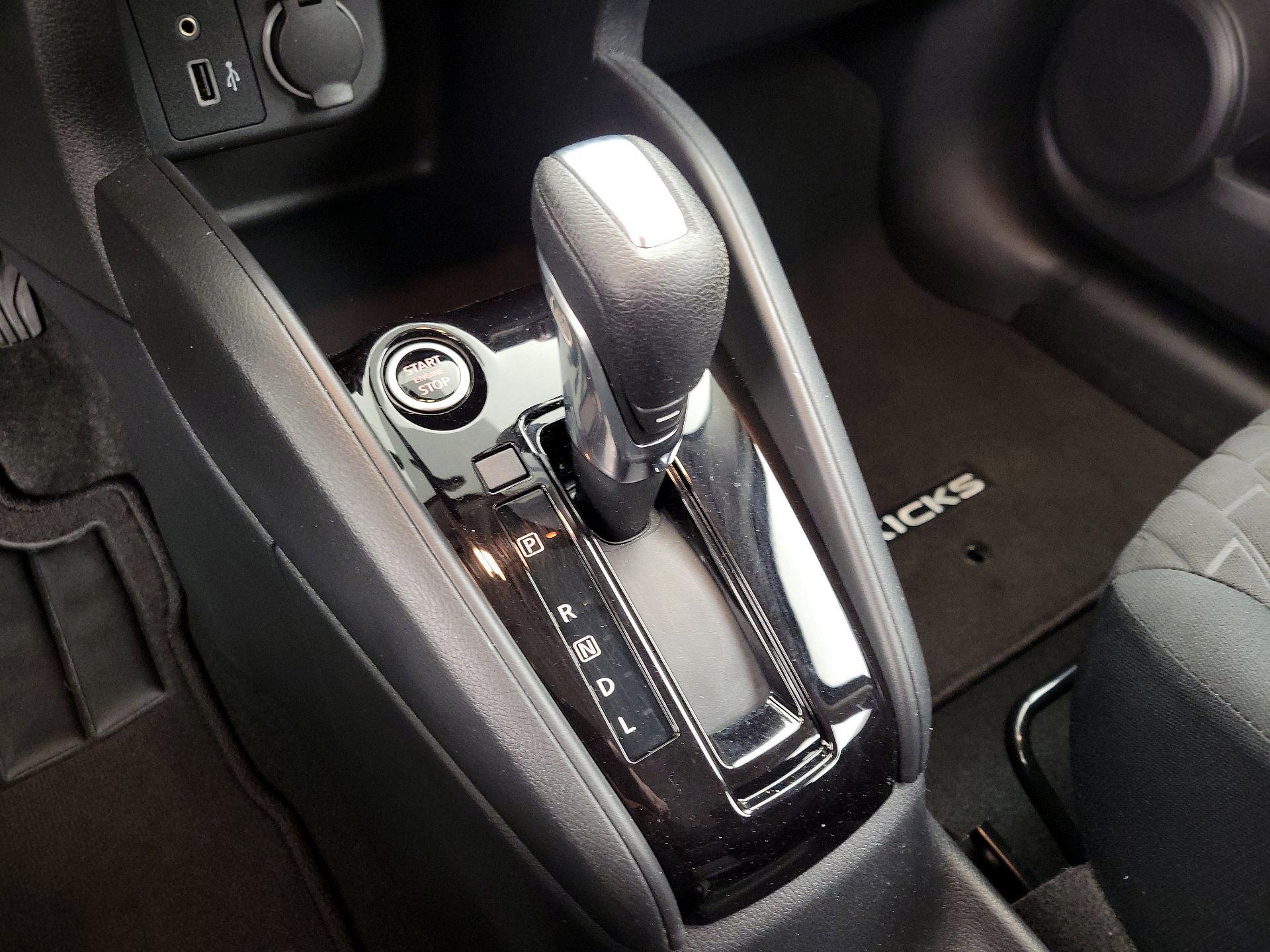 Thumbnail: 2022 Nissan Kicks - 17