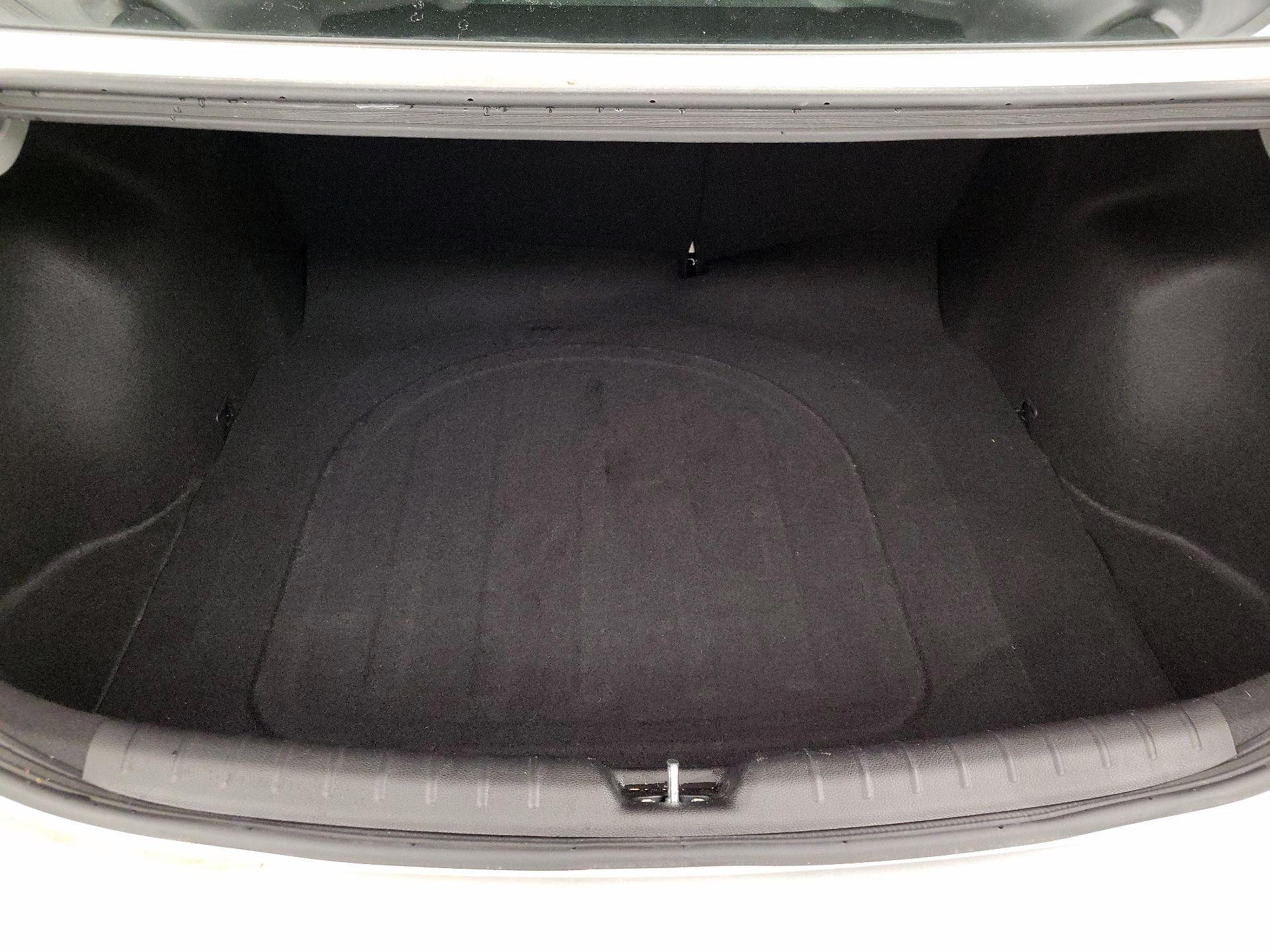 Thumbnail: 2021 Kia Rio - 20