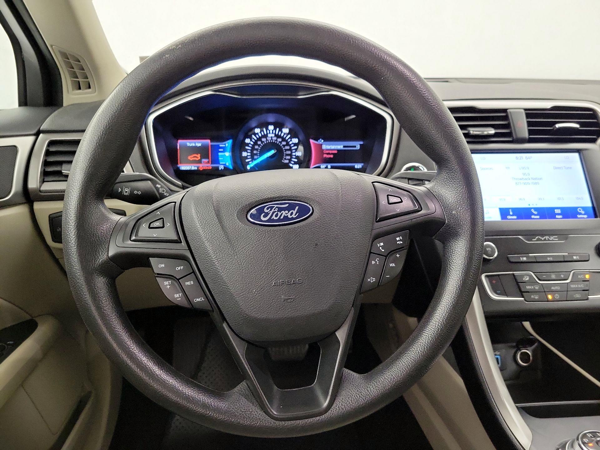 Thumbnail: 2020 Ford Fusion - 10