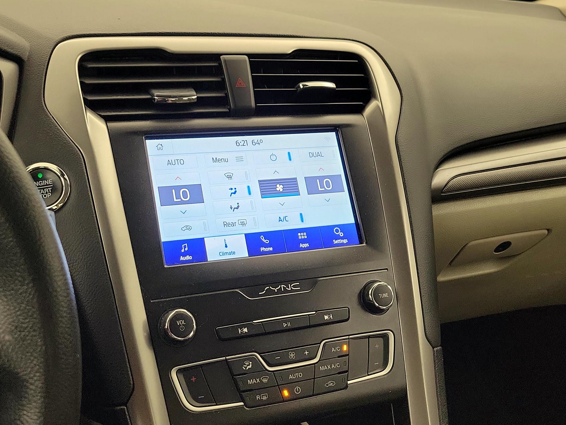 Thumbnail: 2020 Ford Fusion - 16