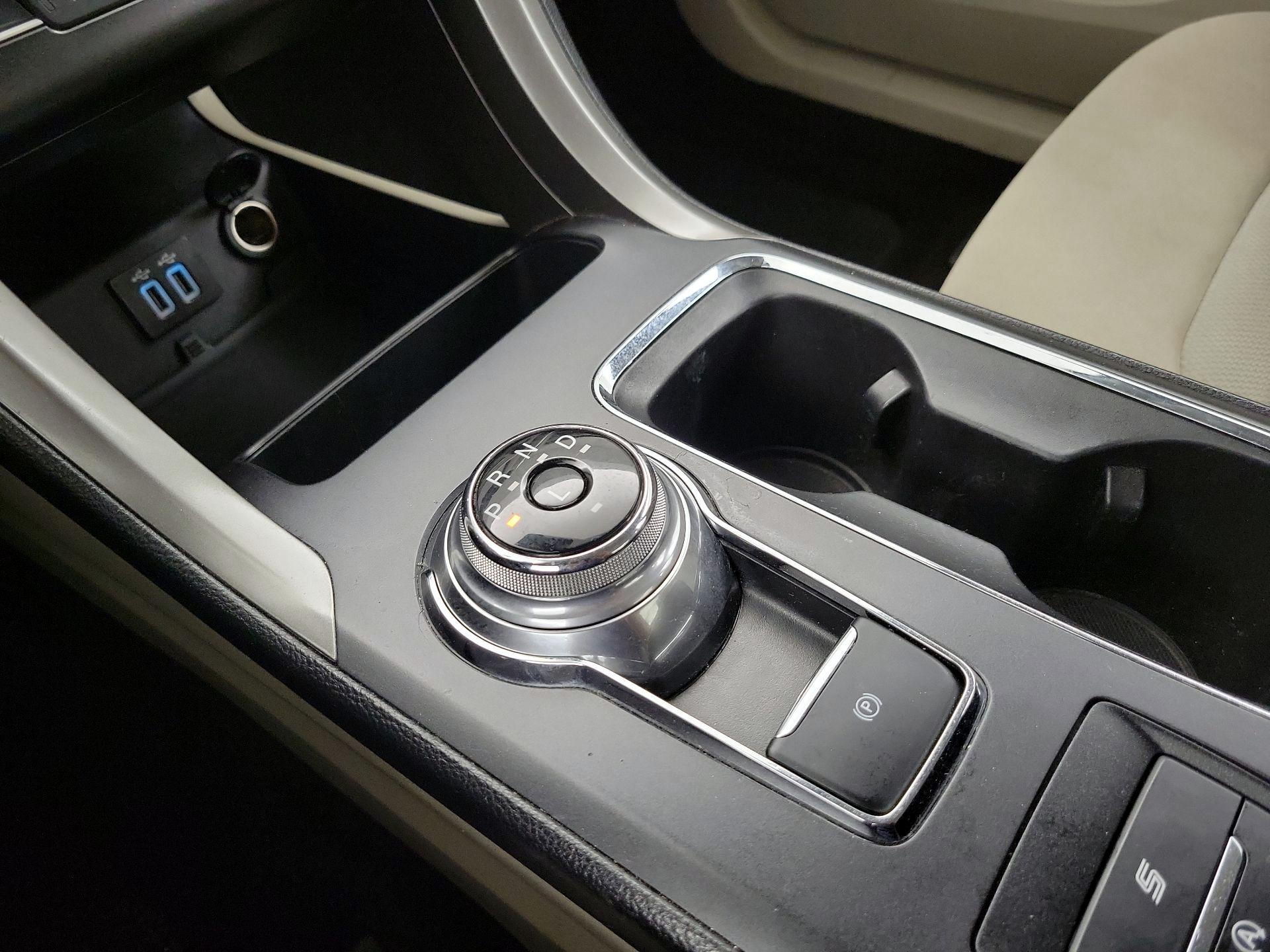 Thumbnail: 2020 Ford Fusion - 17