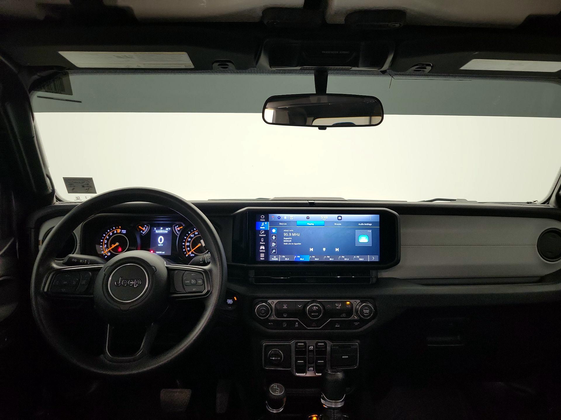 Thumbnail: 2025 Jeep Gladiator - 9