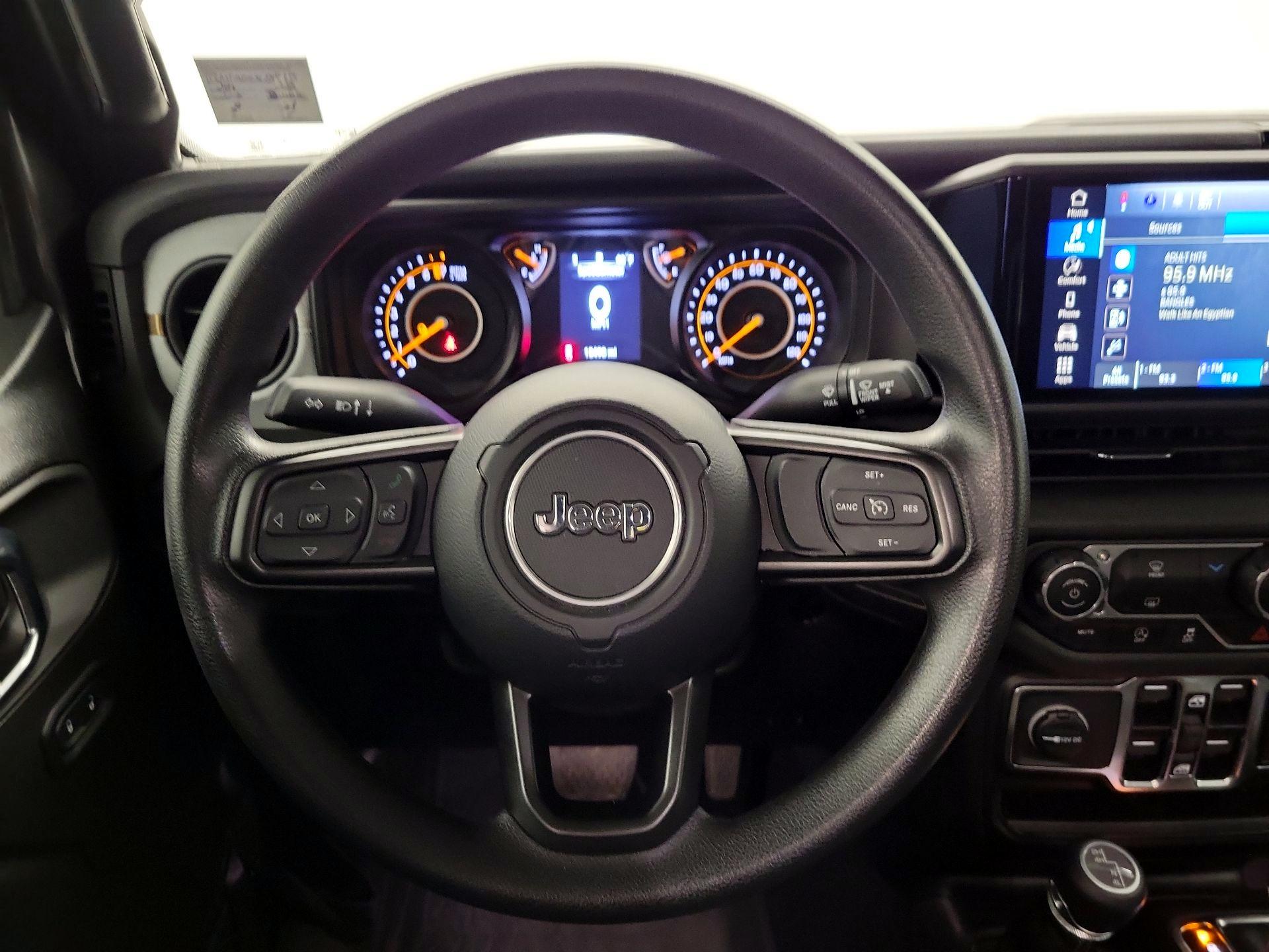 Thumbnail: 2025 Jeep Gladiator - 10