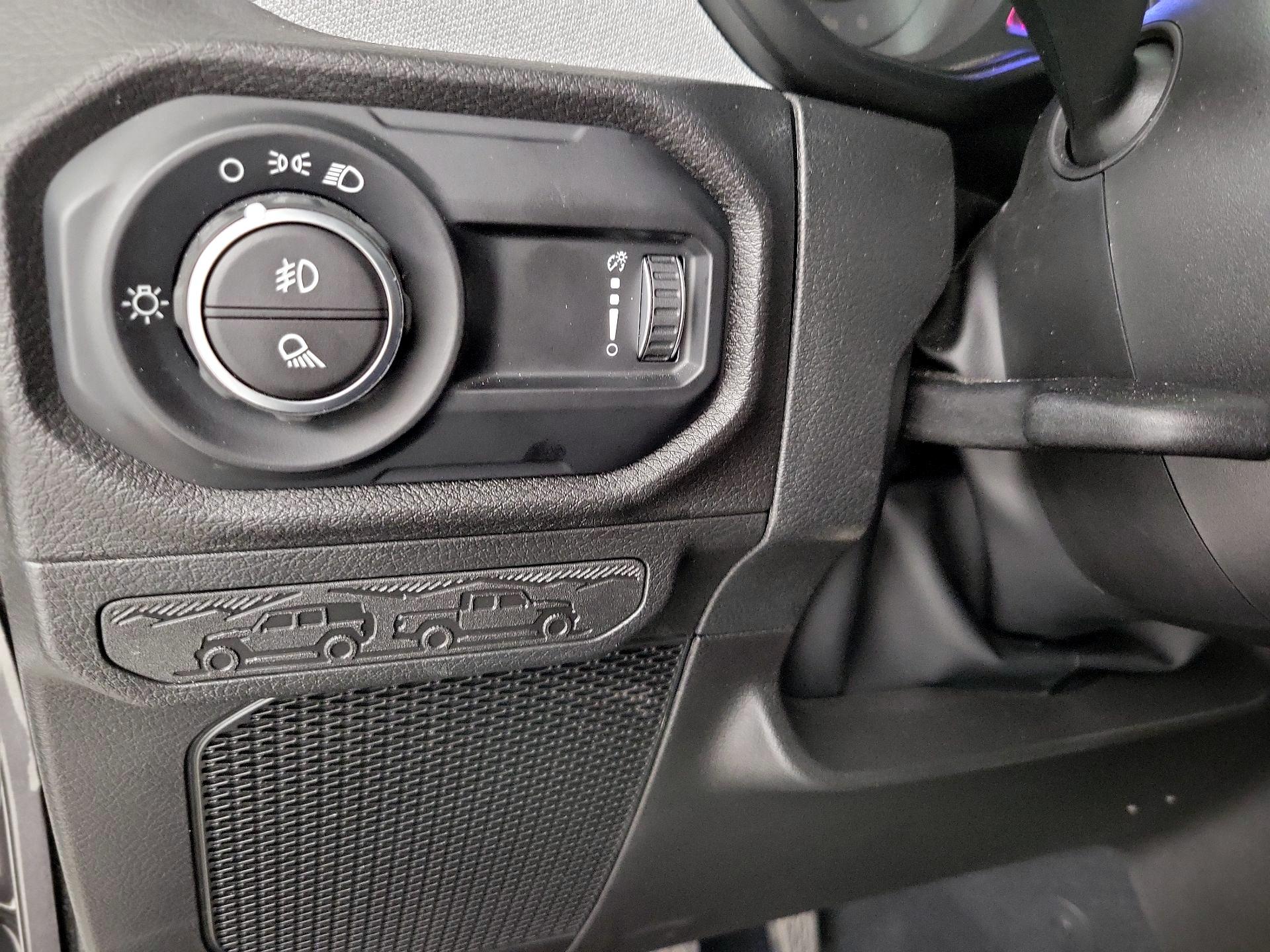 Thumbnail: 2025 Jeep Gladiator - 13