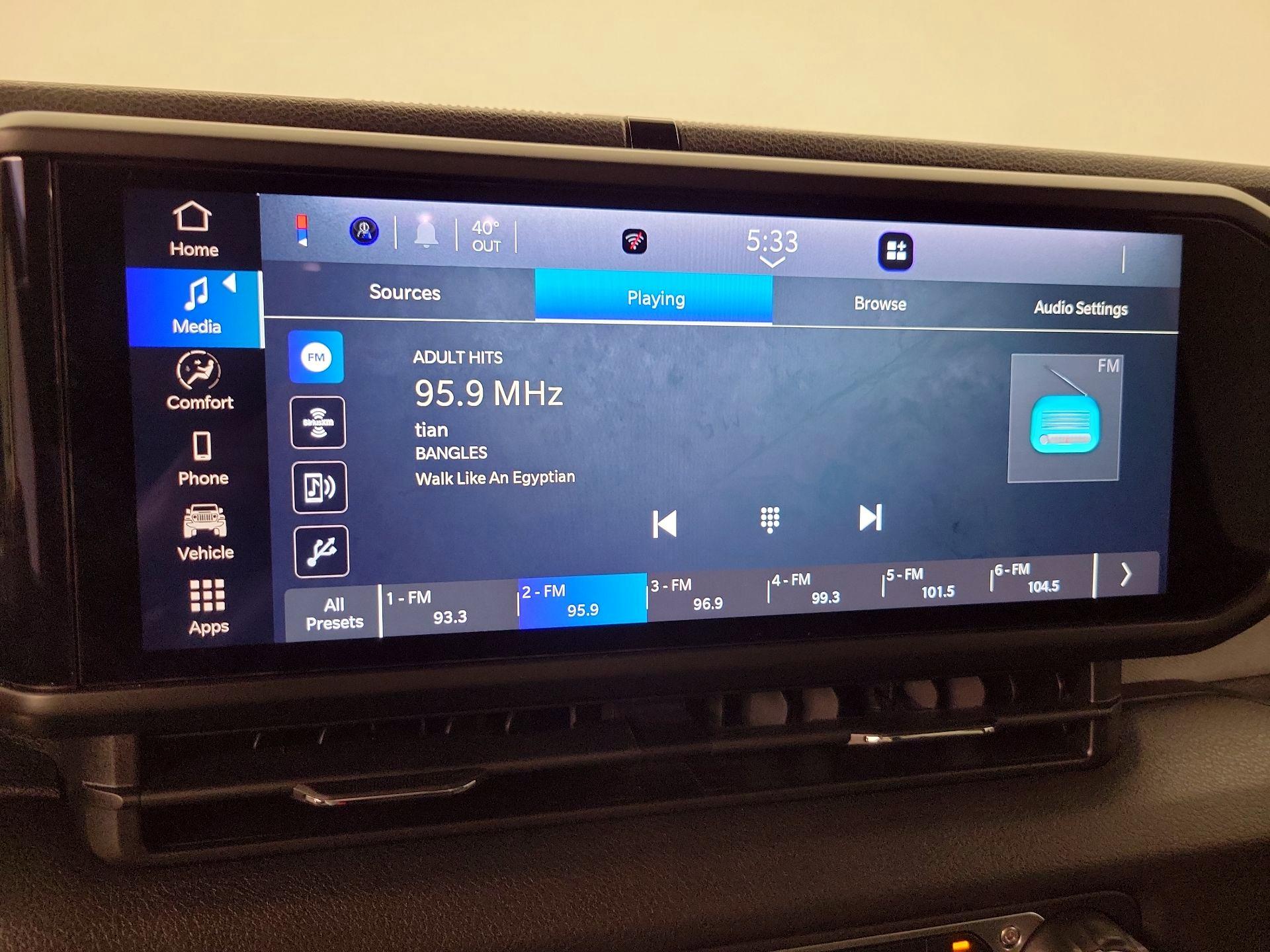 Thumbnail: 2025 Jeep Gladiator - 15