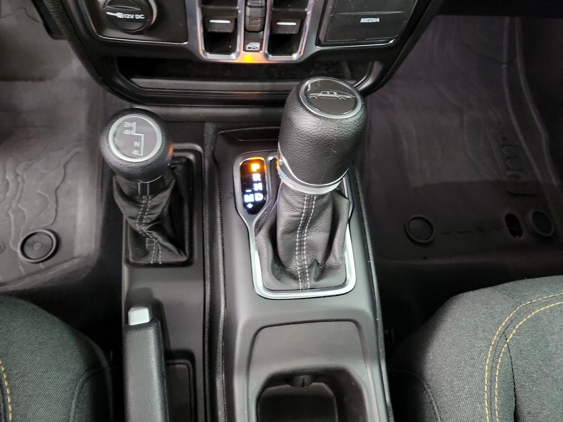 Thumbnail: 2025 Jeep Gladiator - 17