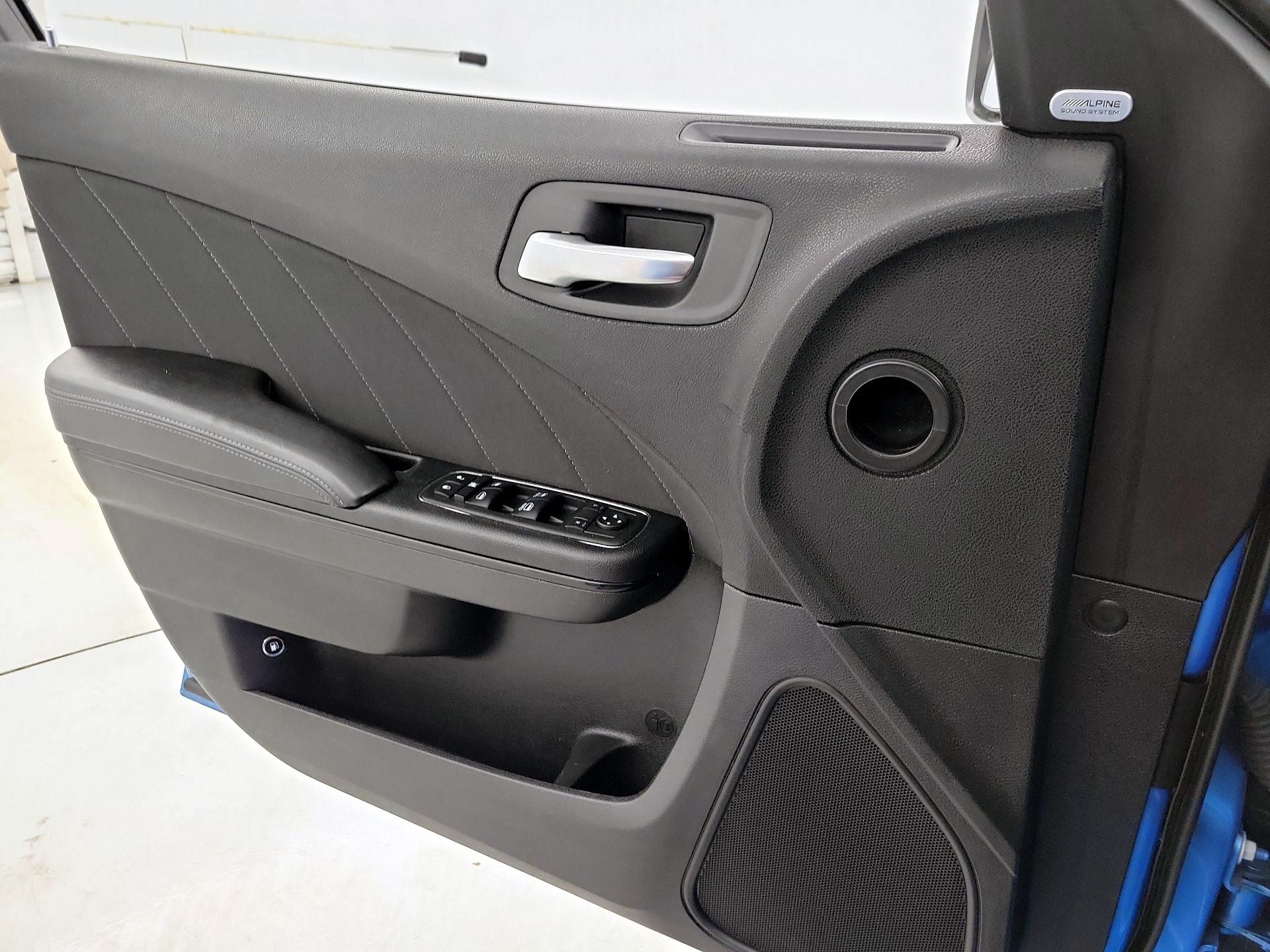 Thumbnail: 2019 Dodge Charger - 12