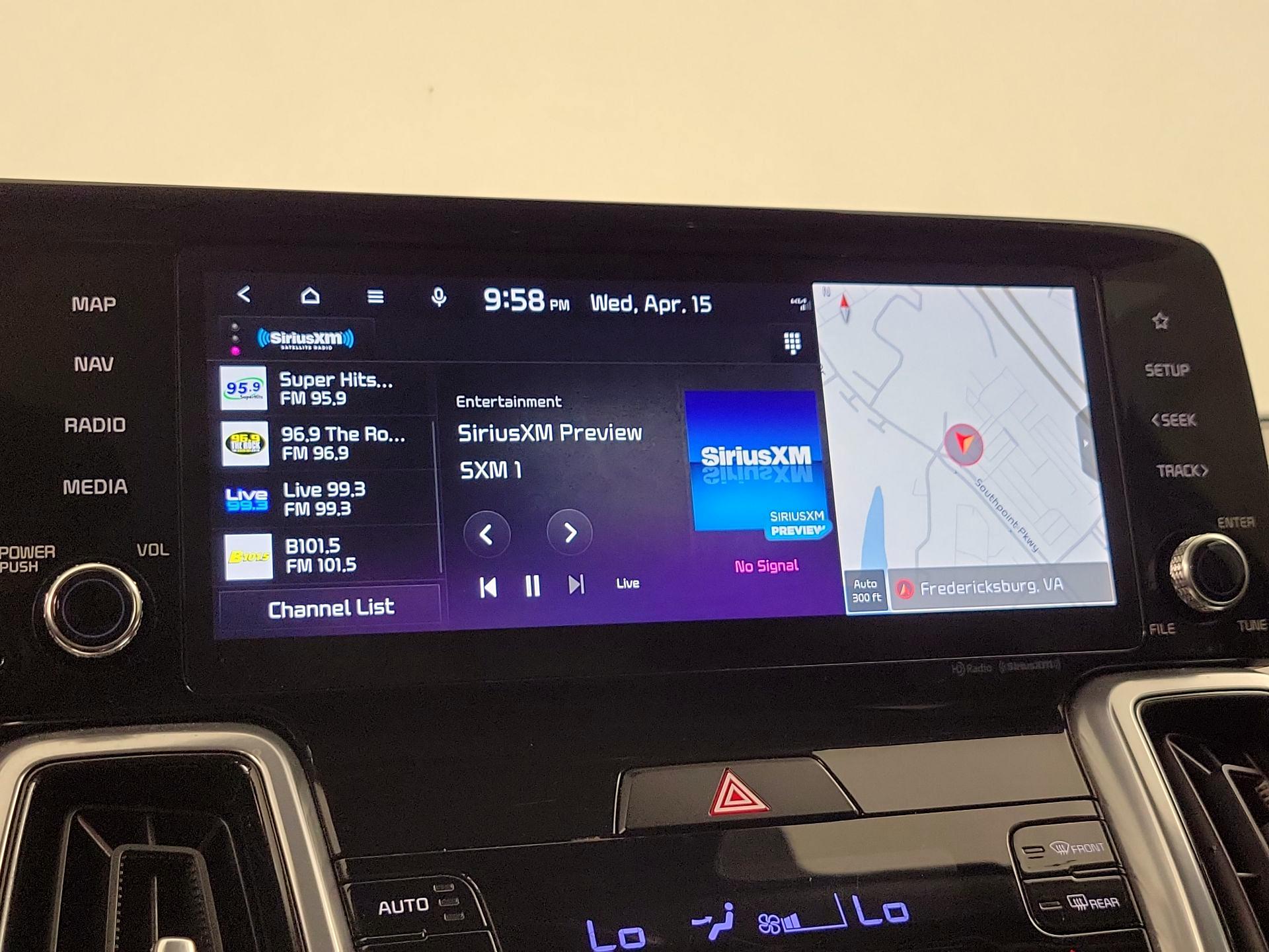 Thumbnail: 2023 Kia Sorento - 16