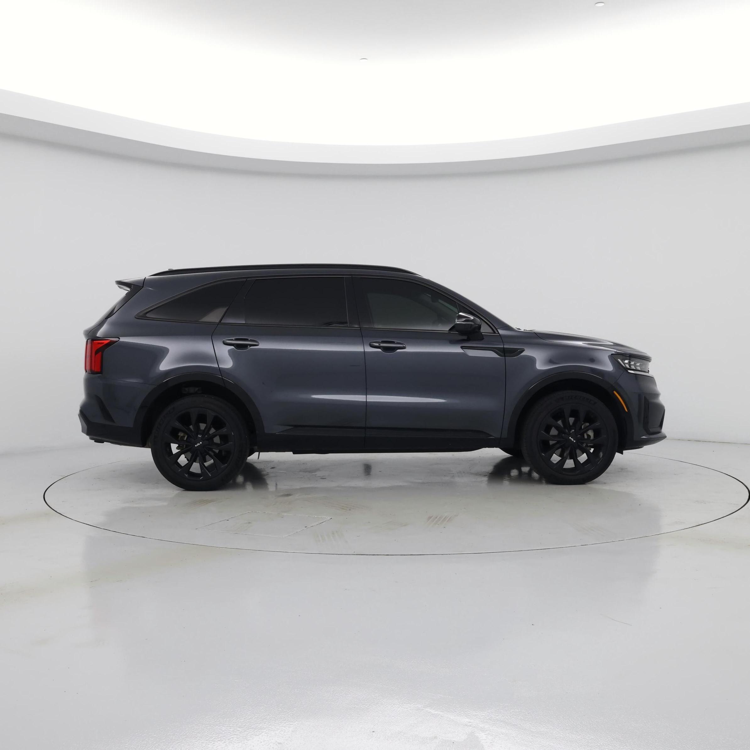 Thumbnail: 2023 Kia Sorento - 7