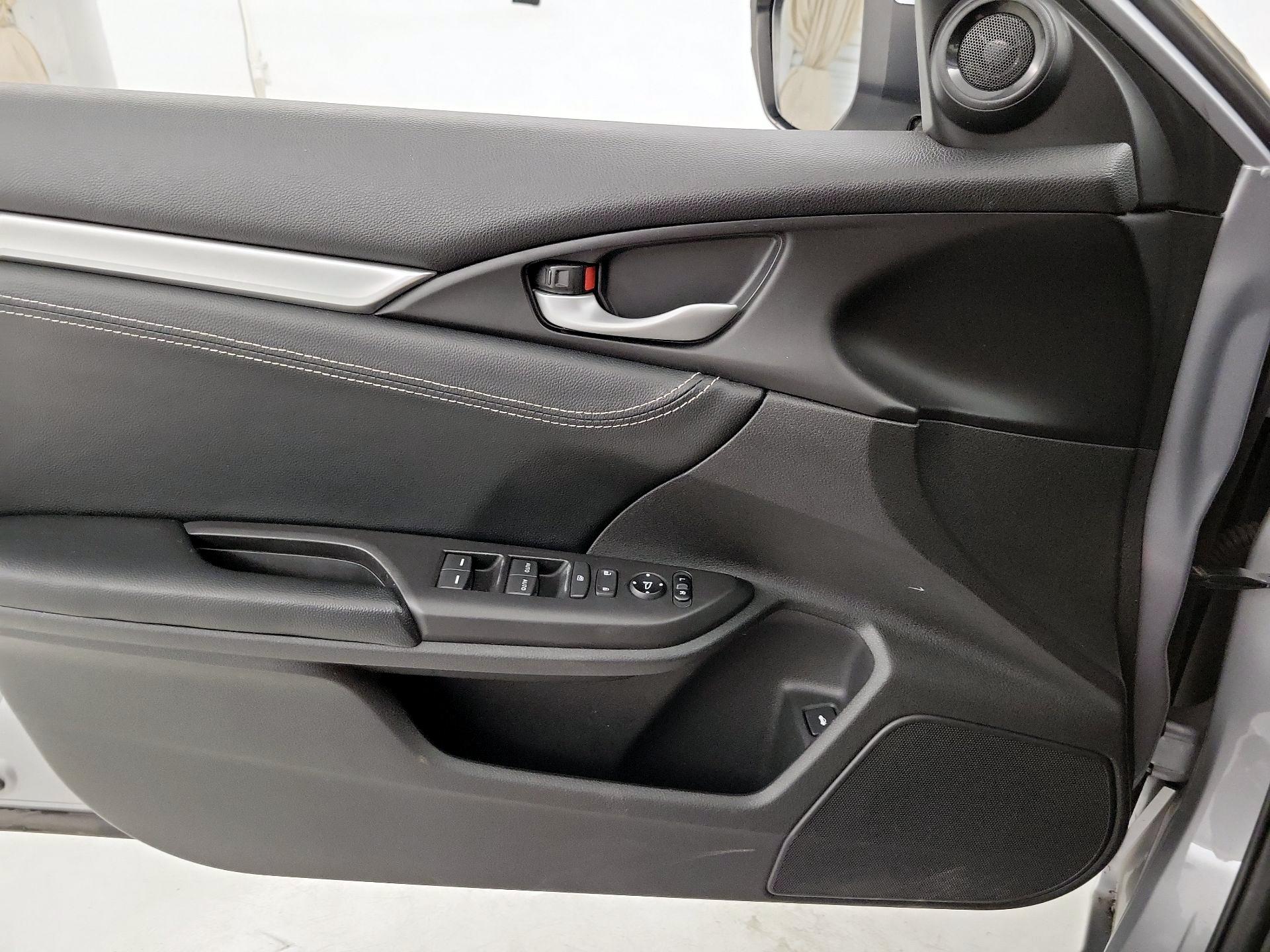 Thumbnail: 2019 Honda Civic - 12