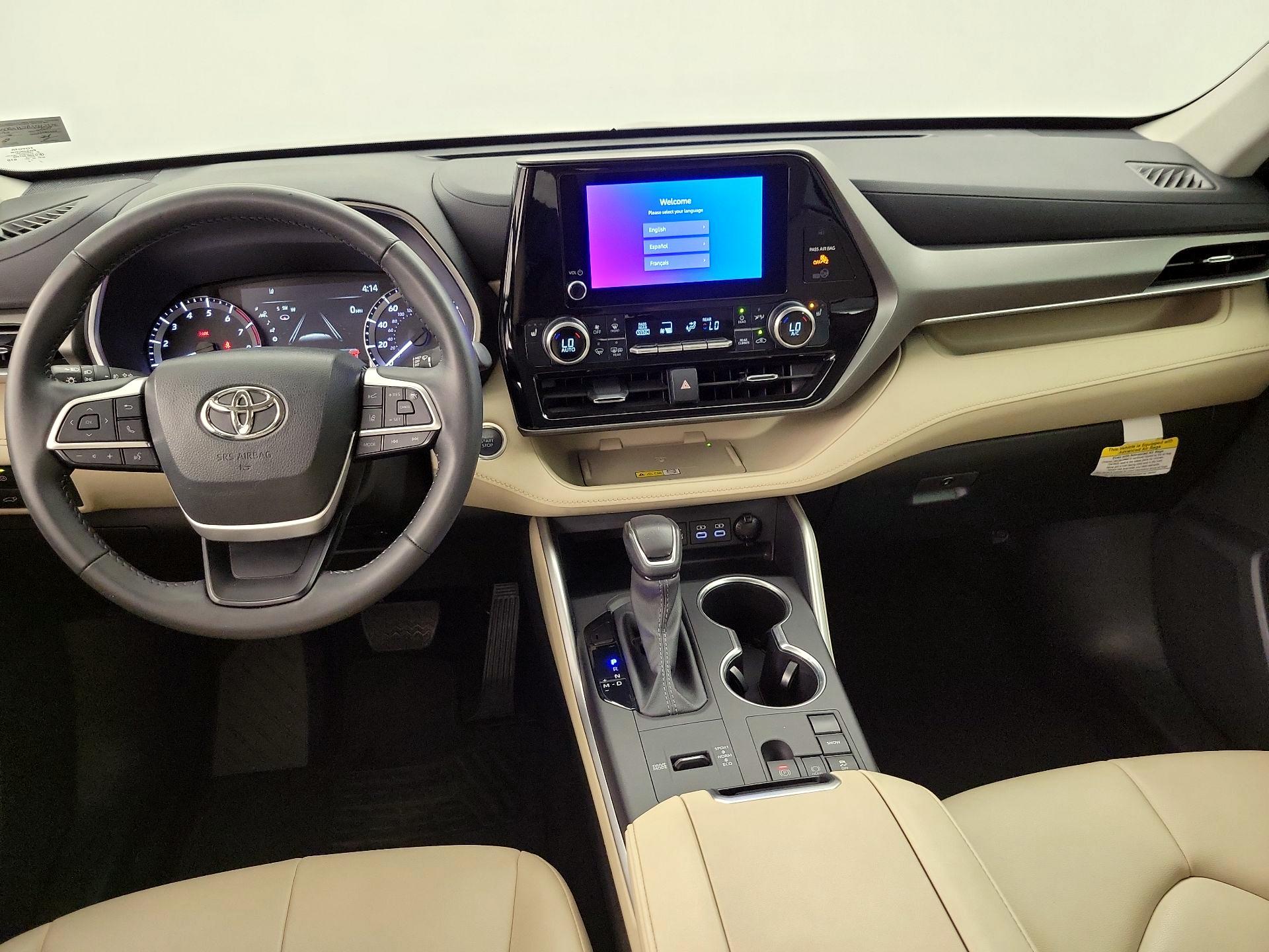 Thumbnail: 2024 Toyota Highlander - 9