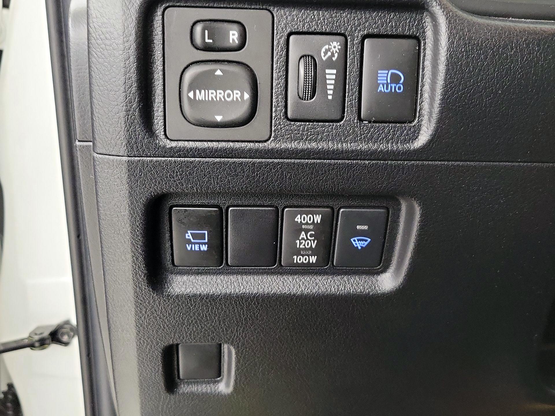 Thumbnail: 2022 Toyota 4Runner - 13