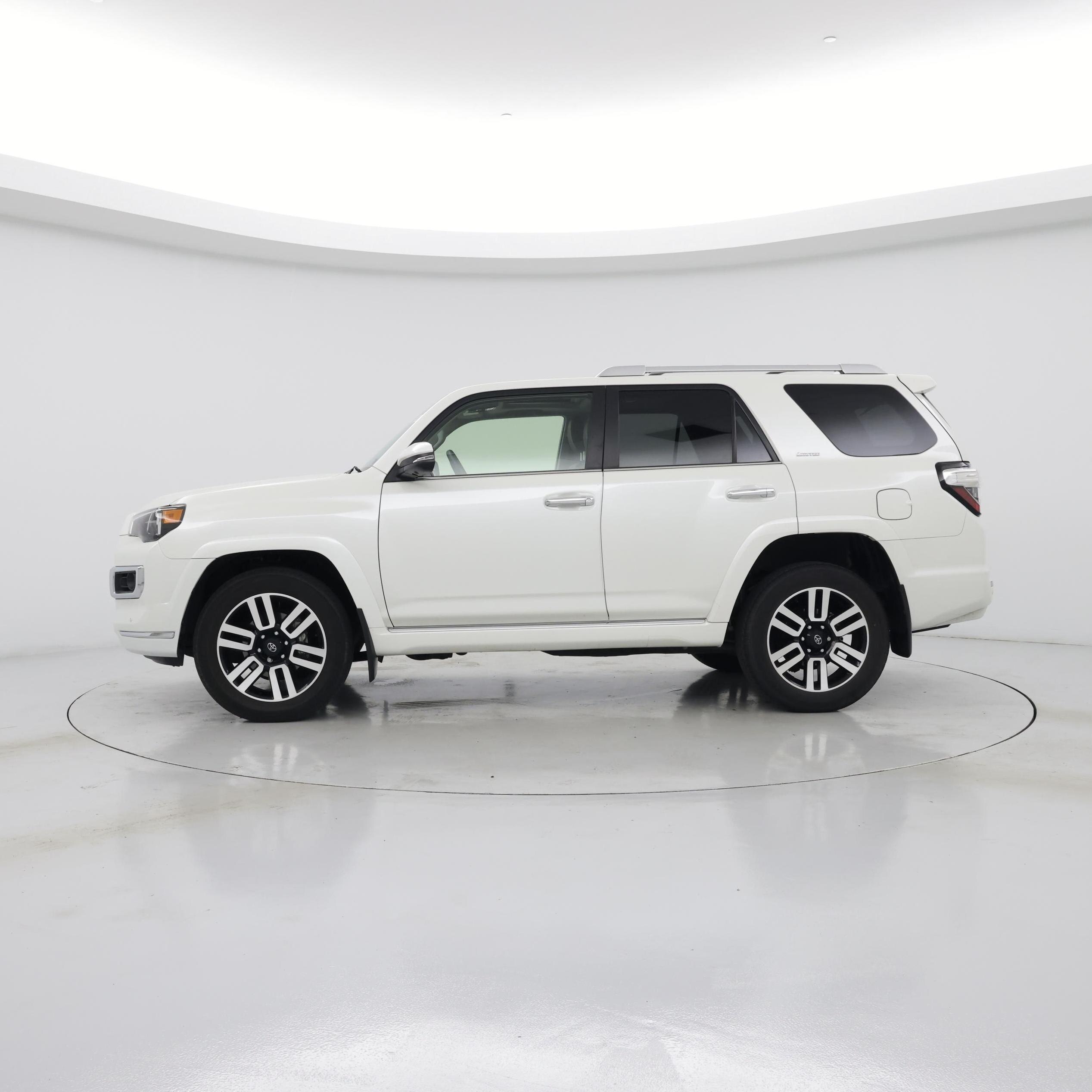 Thumbnail: 2022 Toyota 4Runner - 3