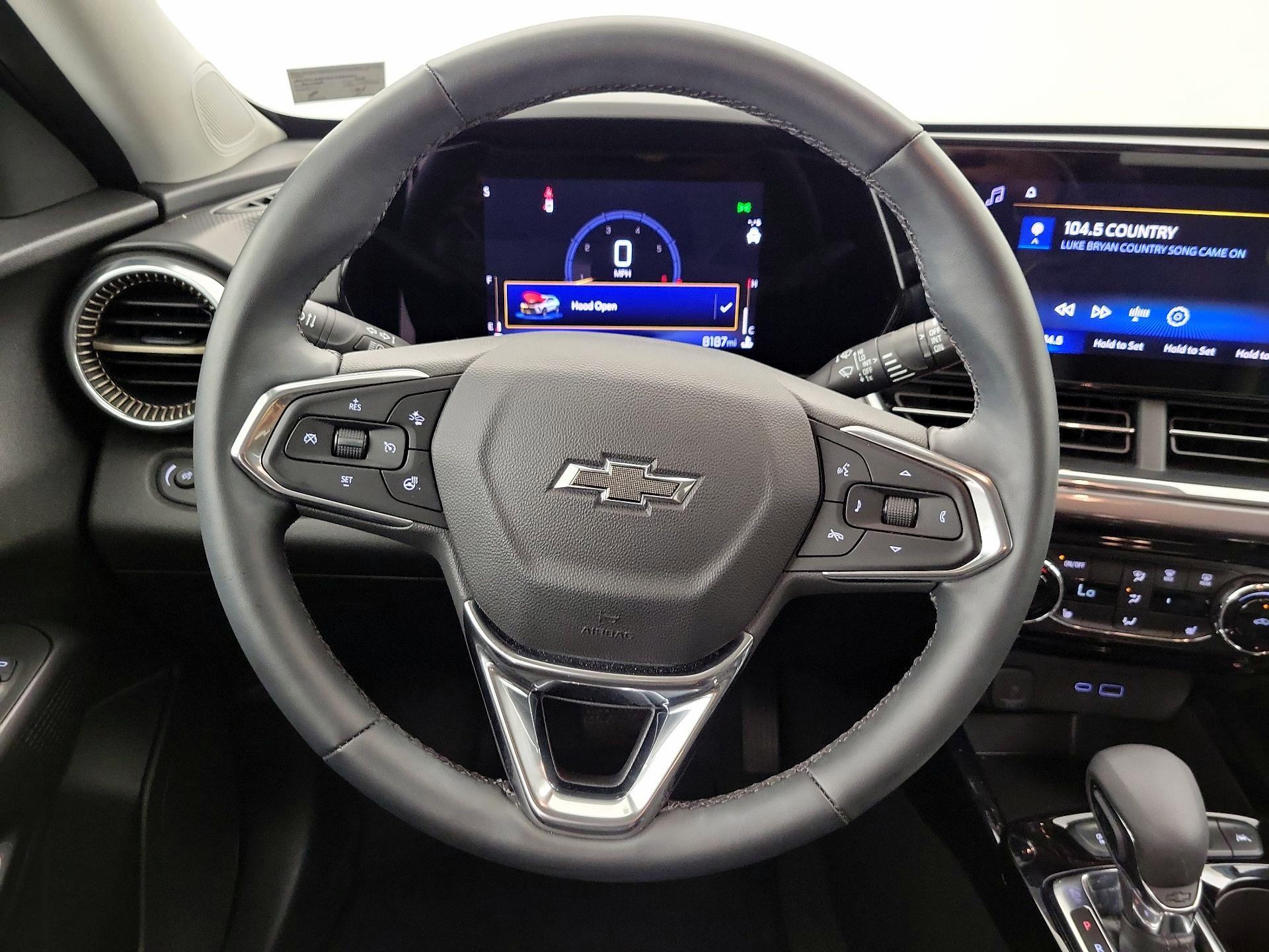 Thumbnail: 2025 Chevrolet Trax - 10