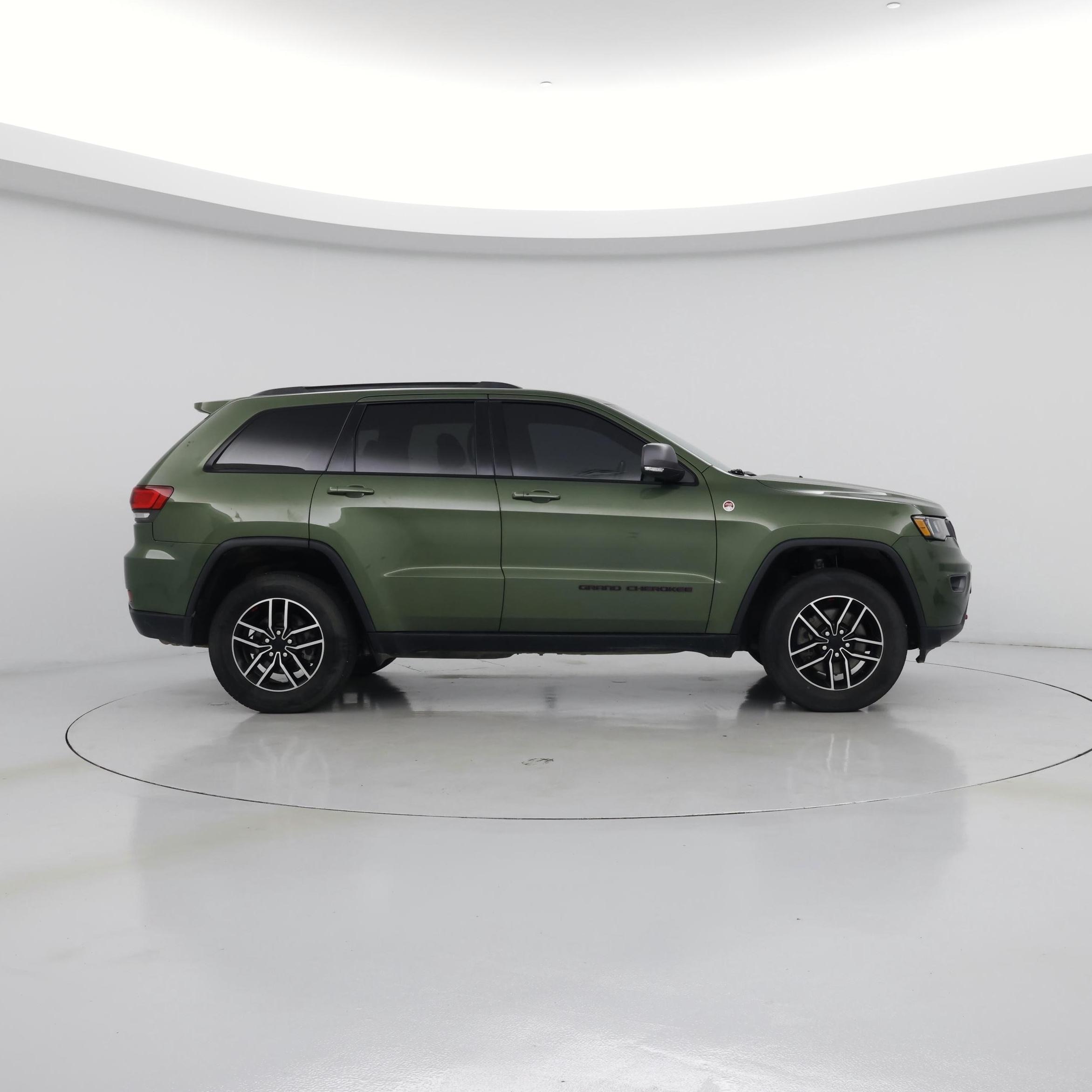 Thumbnail: 2021 Jeep Grand Cherokee - 7
