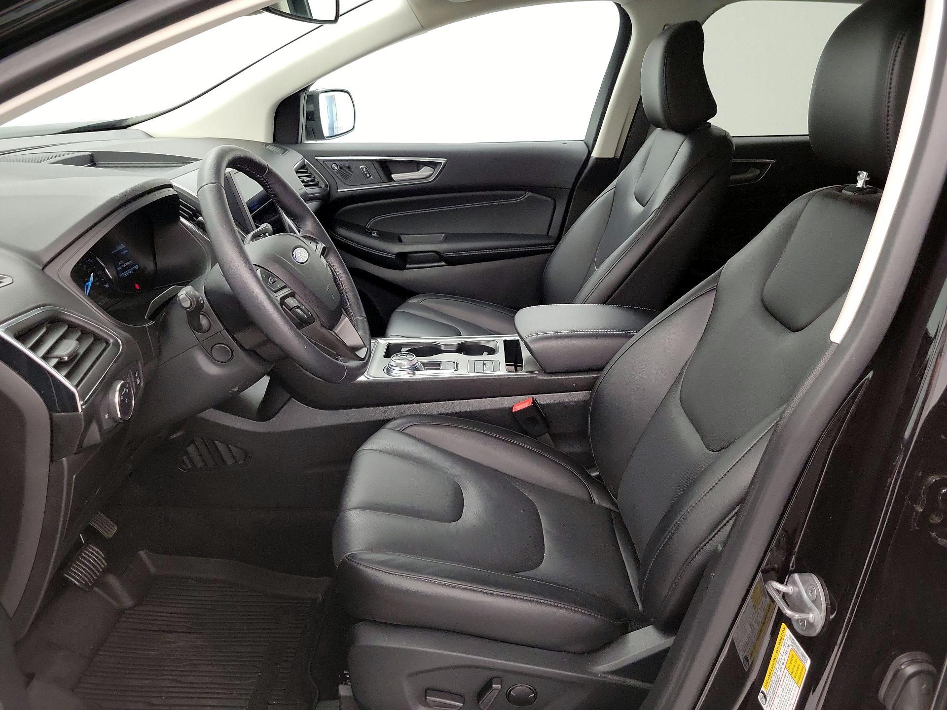 Thumbnail: 2022 Ford Edge - 11