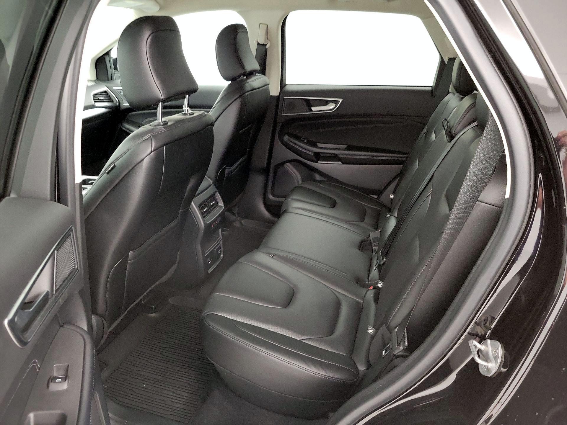 Thumbnail: 2022 Ford Edge - 19