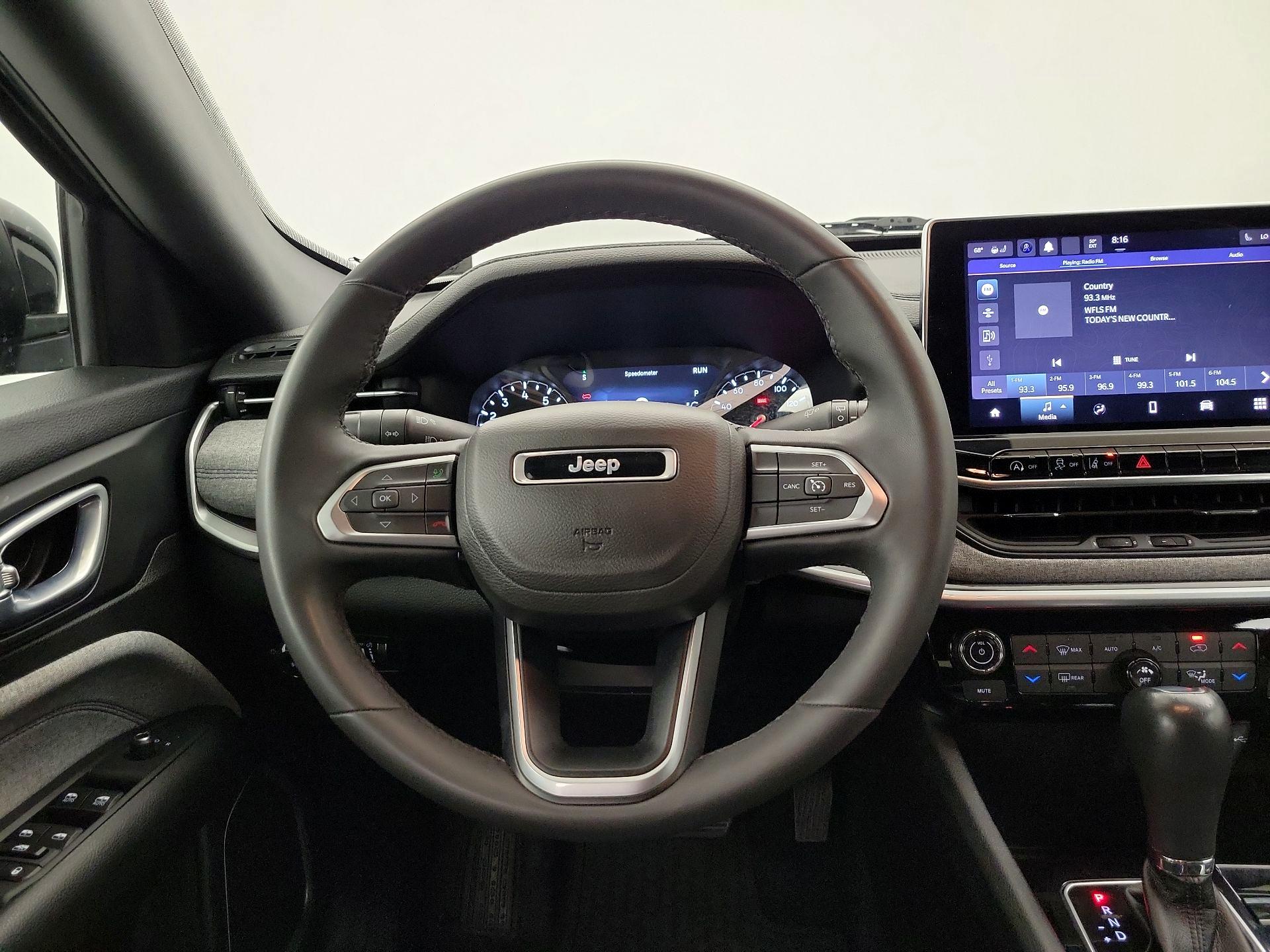 Thumbnail: 2023 Jeep Compass - 10