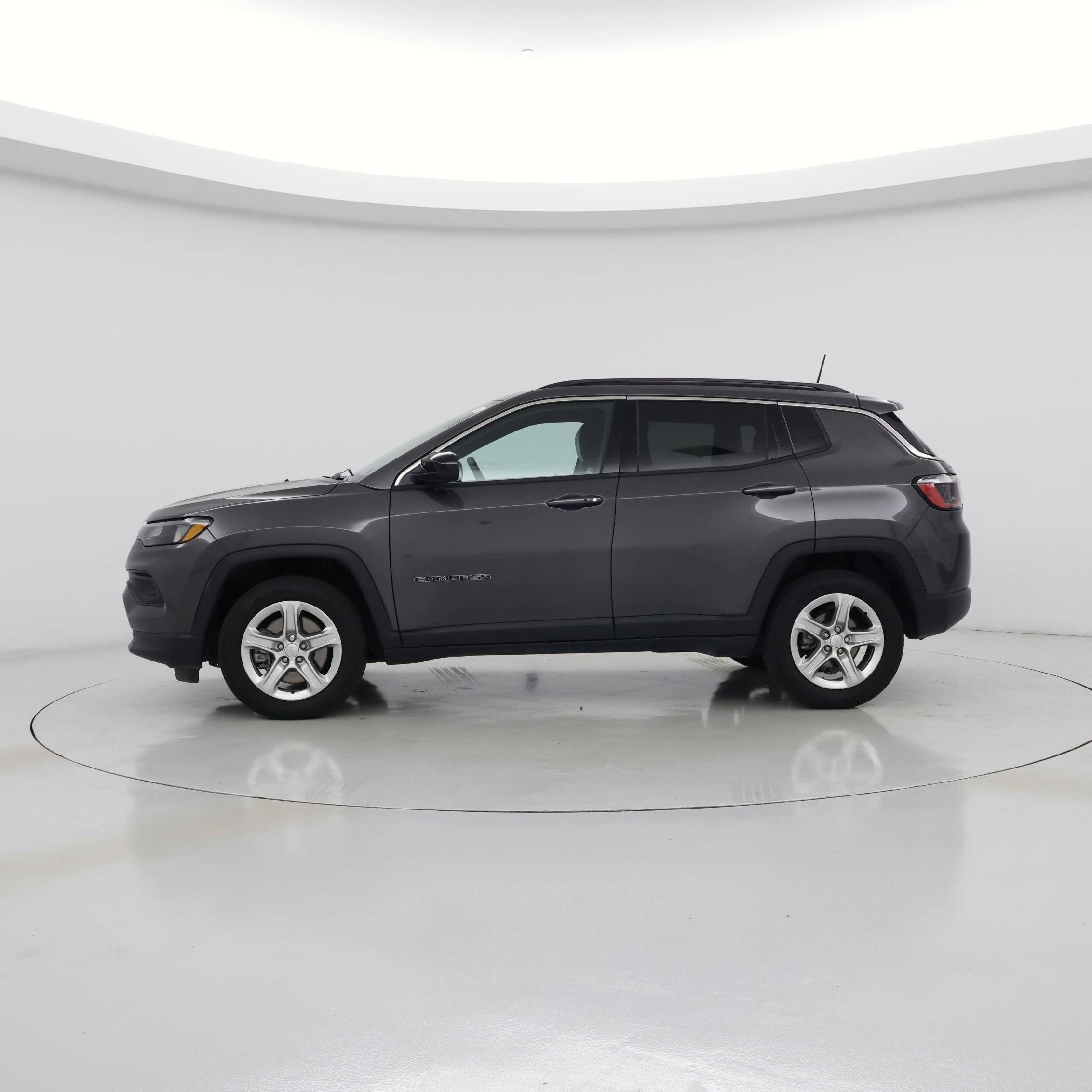 Thumbnail: 2023 Jeep Compass - 3