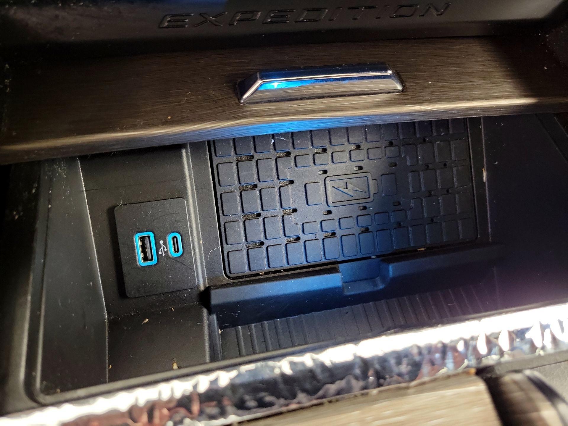 Thumbnail: 2024 Ford Expedition - 19