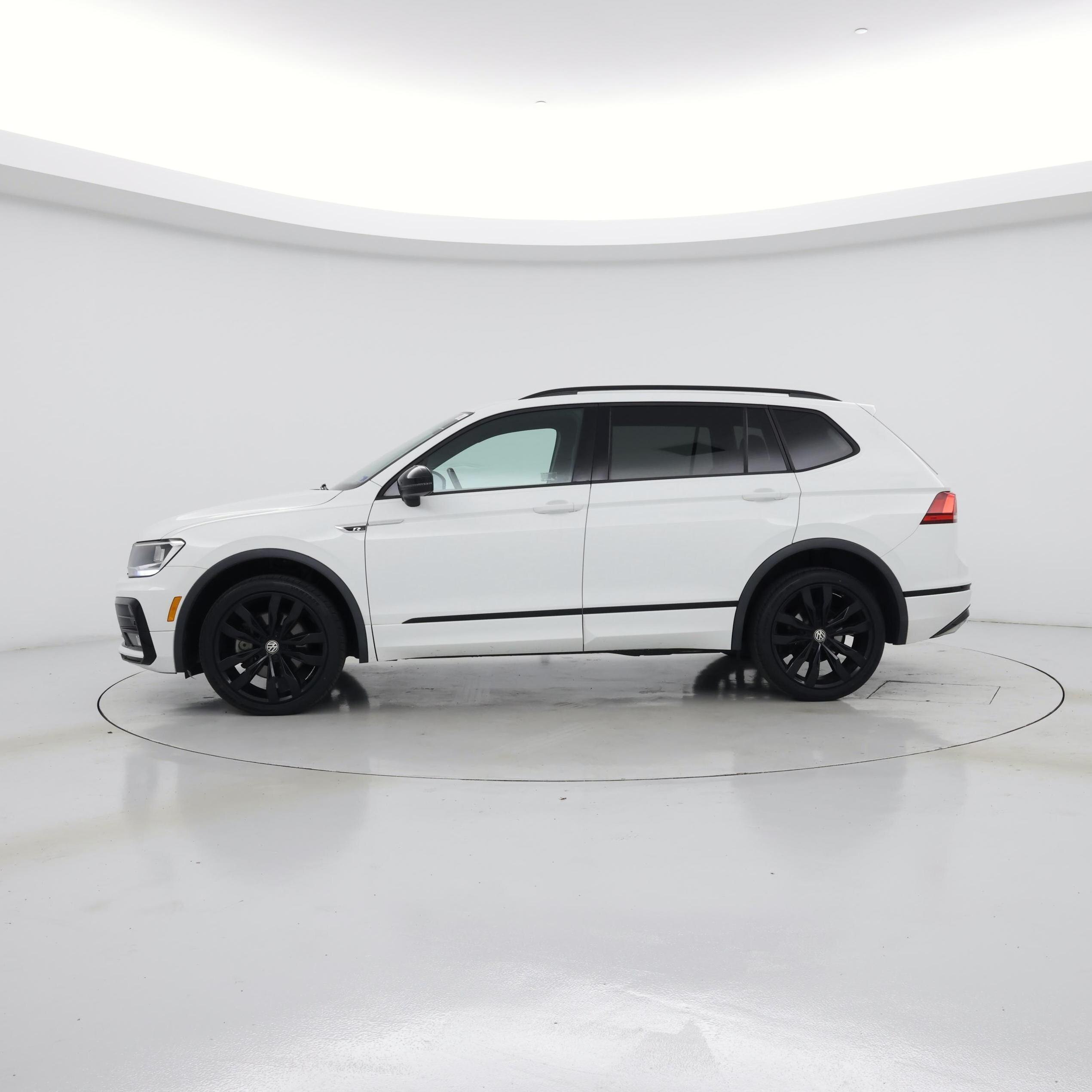 Thumbnail: 2020 Volkswagen Tiguan - 3