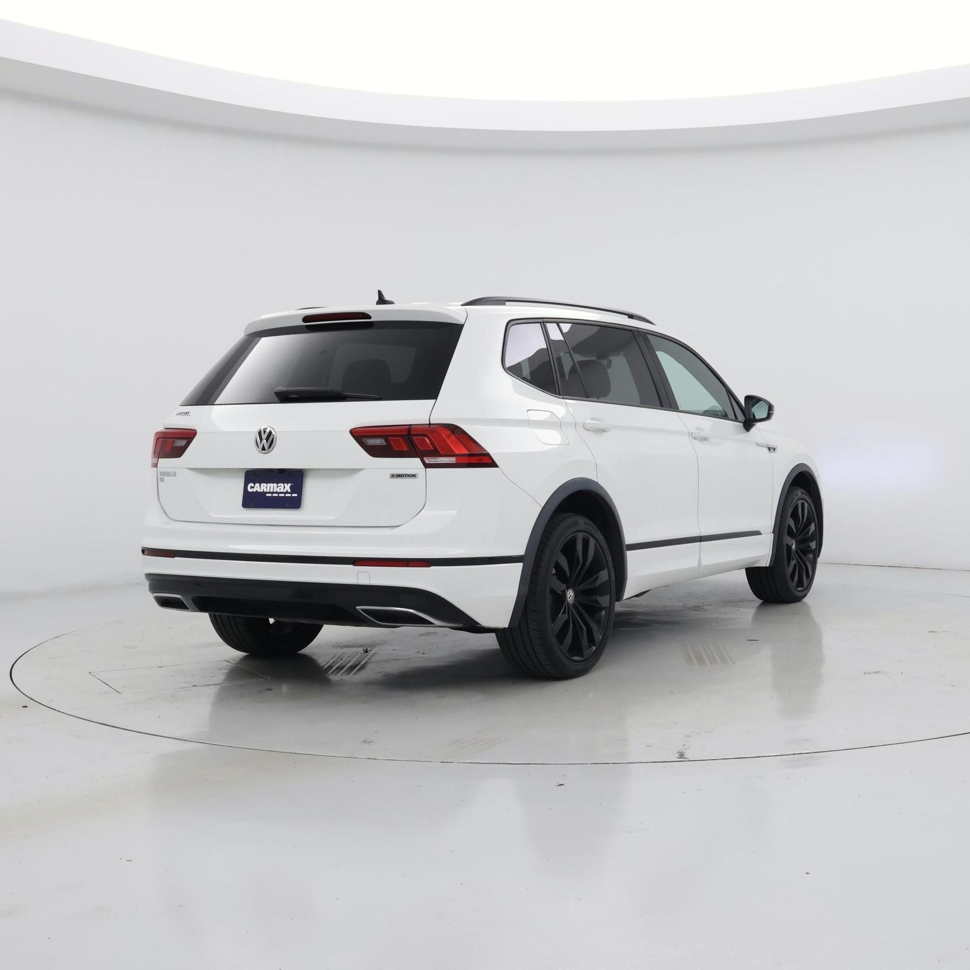 Thumbnail: 2020 Volkswagen Tiguan - 8