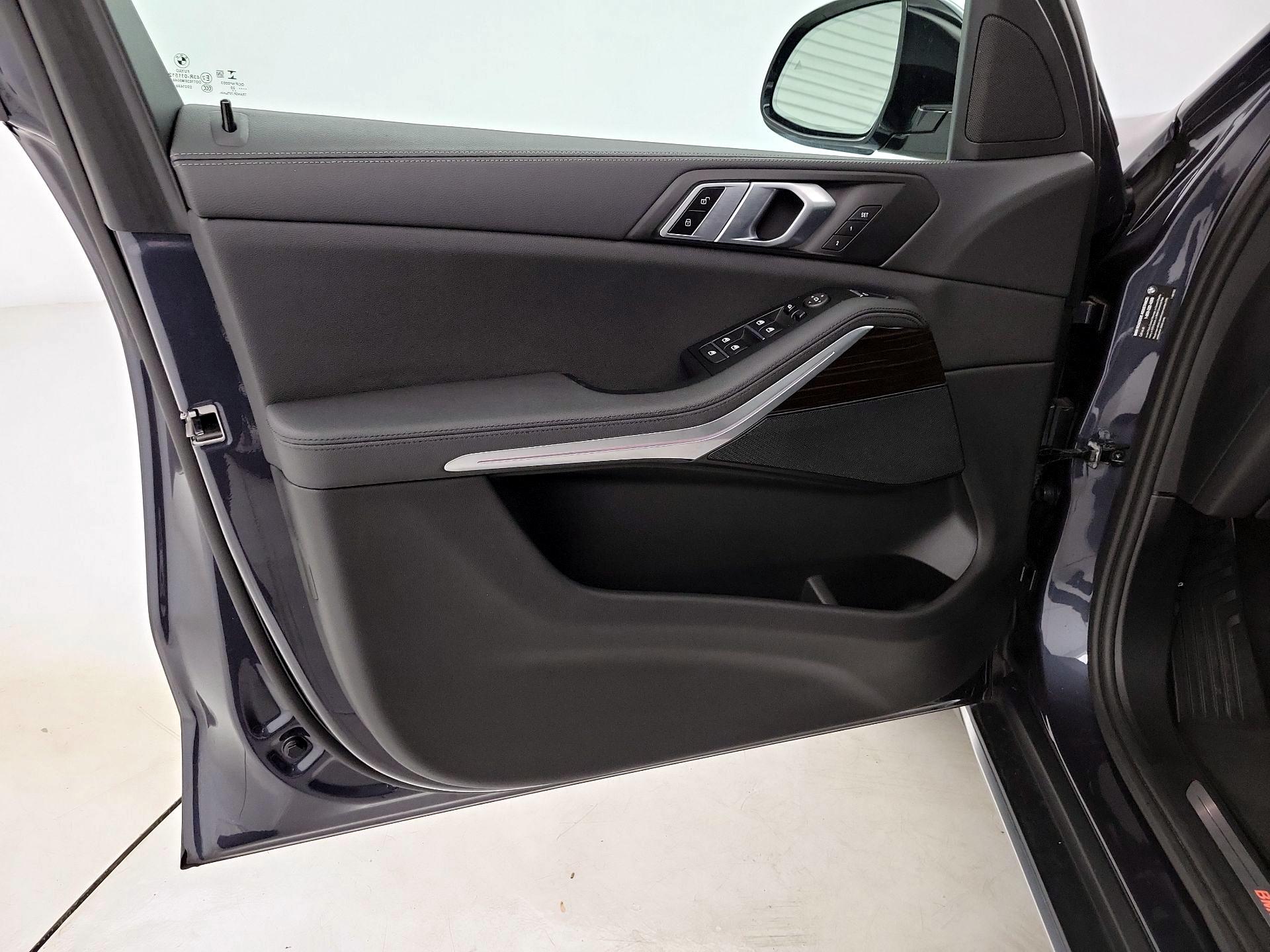 Thumbnail: 2020 BMW X5 - 12