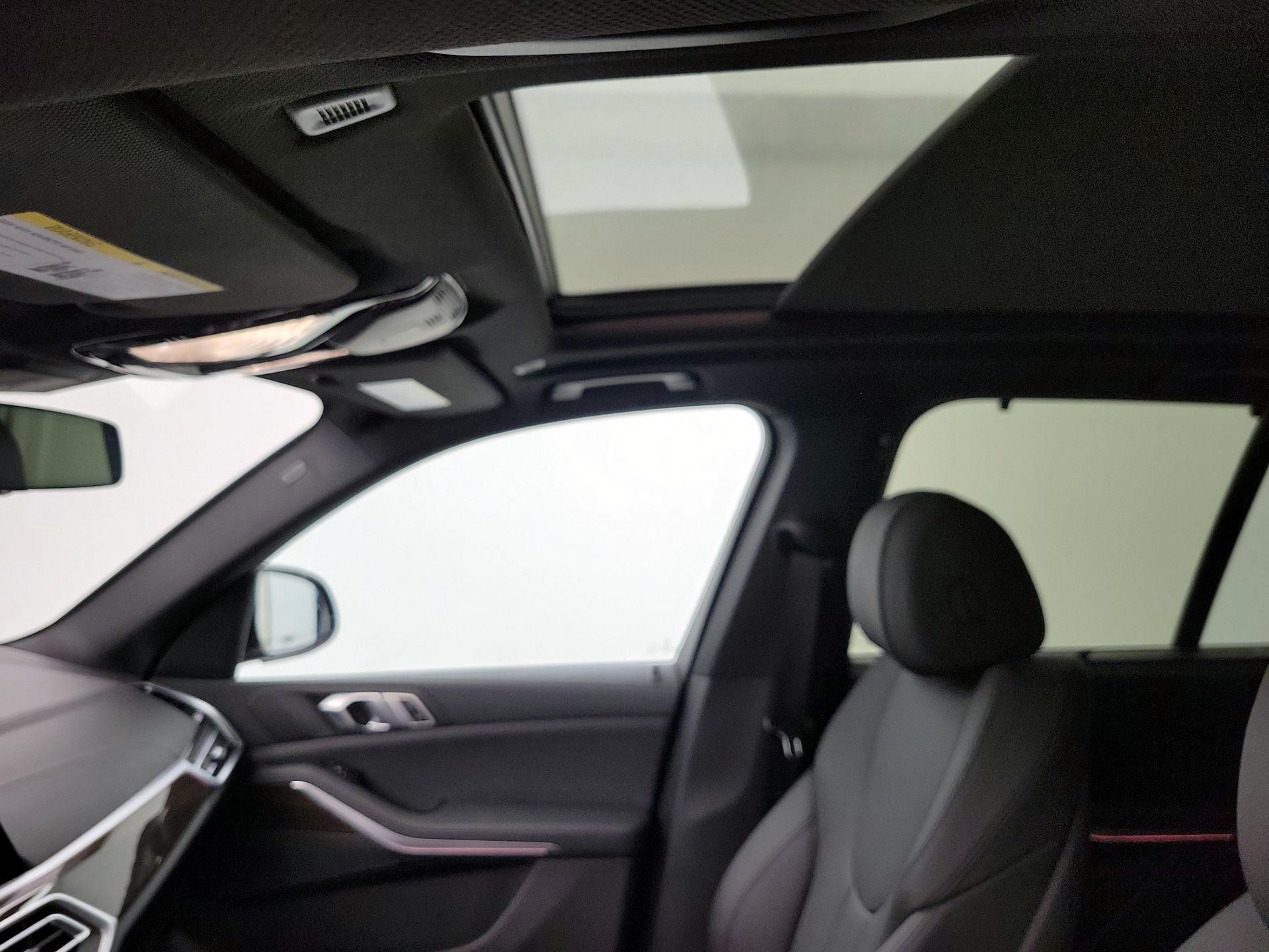 Thumbnail: 2020 BMW X5 - 20