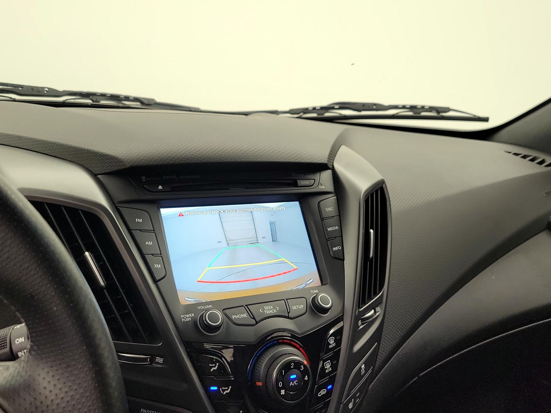 Thumbnail: 2016 Hyundai Veloster - 14