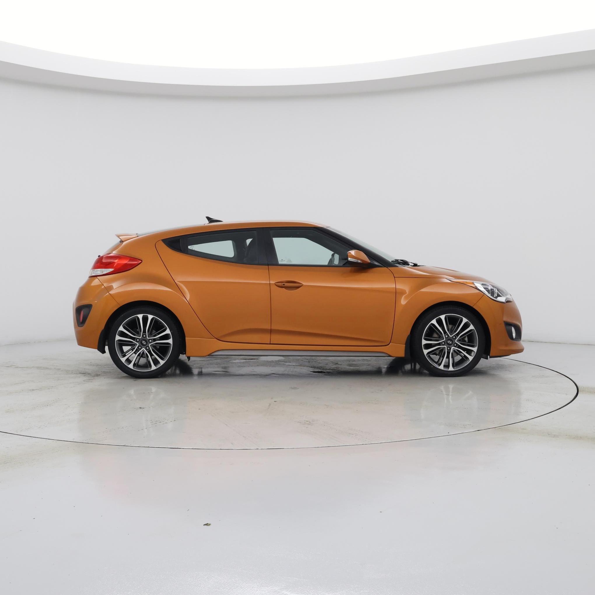 Thumbnail: 2016 Hyundai Veloster - 7