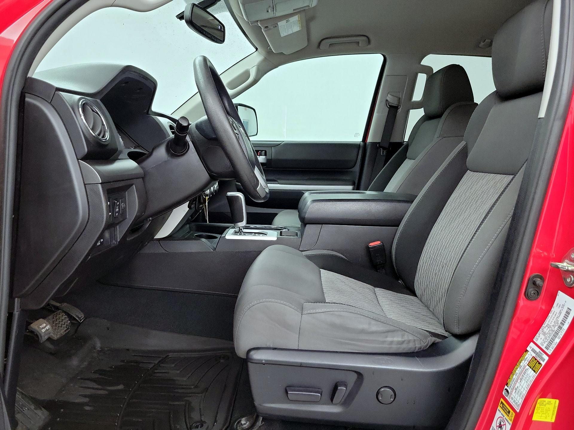Thumbnail: 2015 Toyota Tundra - 11