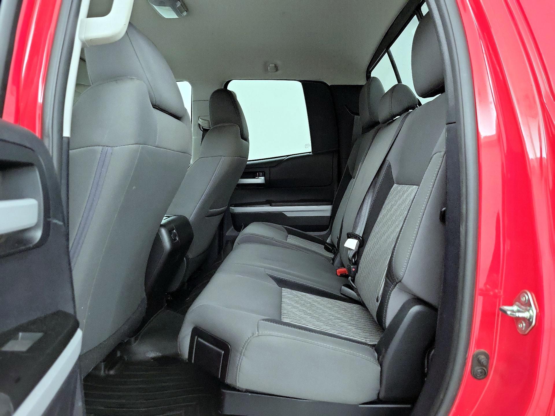 Thumbnail: 2015 Toyota Tundra - 19