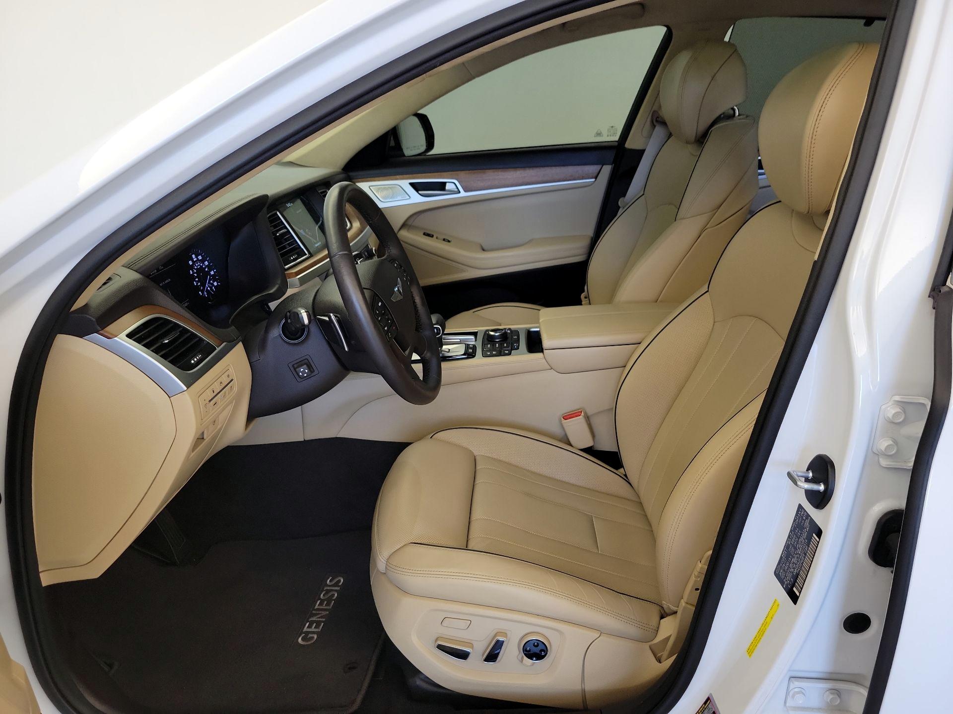 Thumbnail: 2018 Genesis G80 - 11