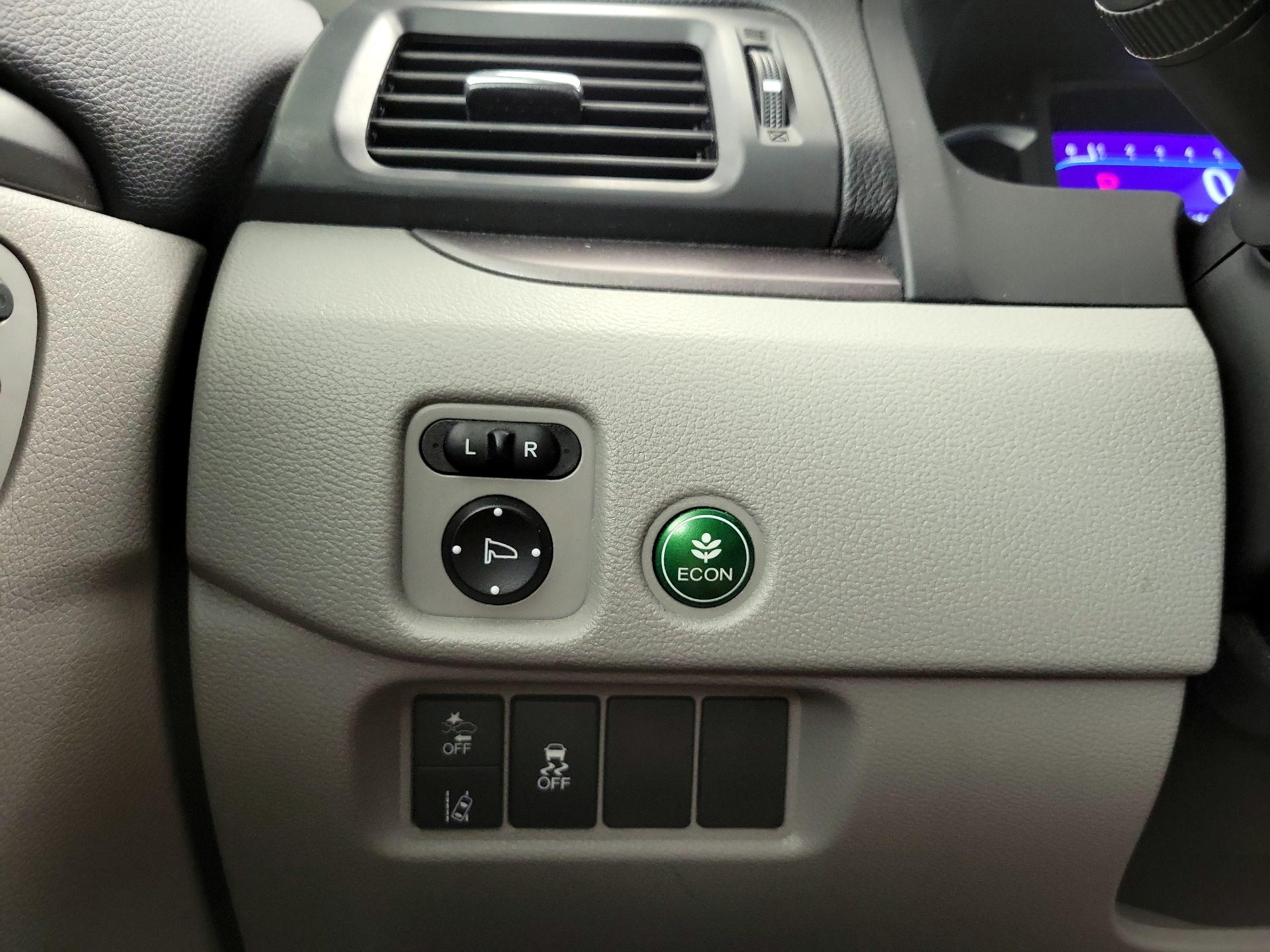 Thumbnail: 2019 Honda Pilot - 13