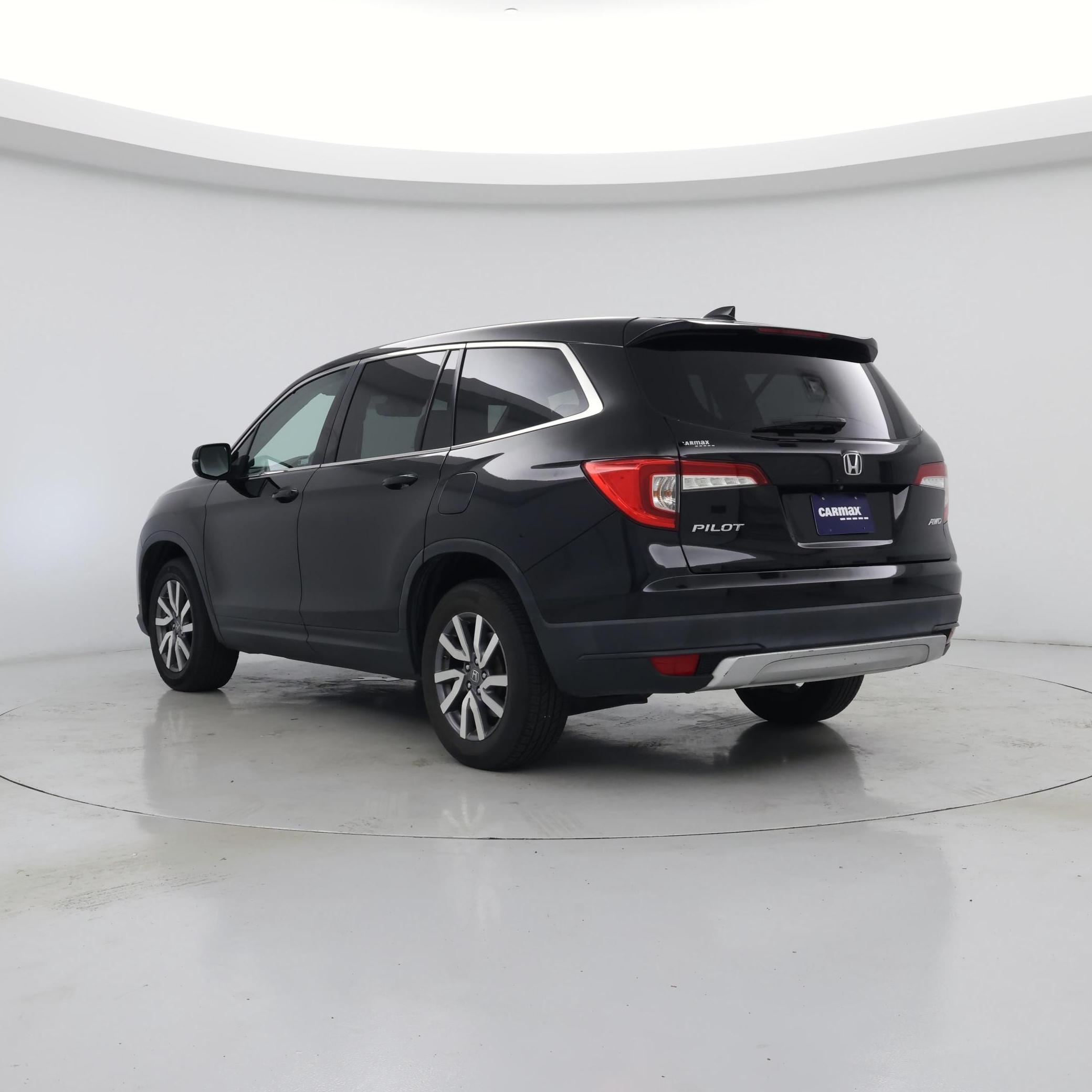 Thumbnail: 2019 Honda Pilot - 2