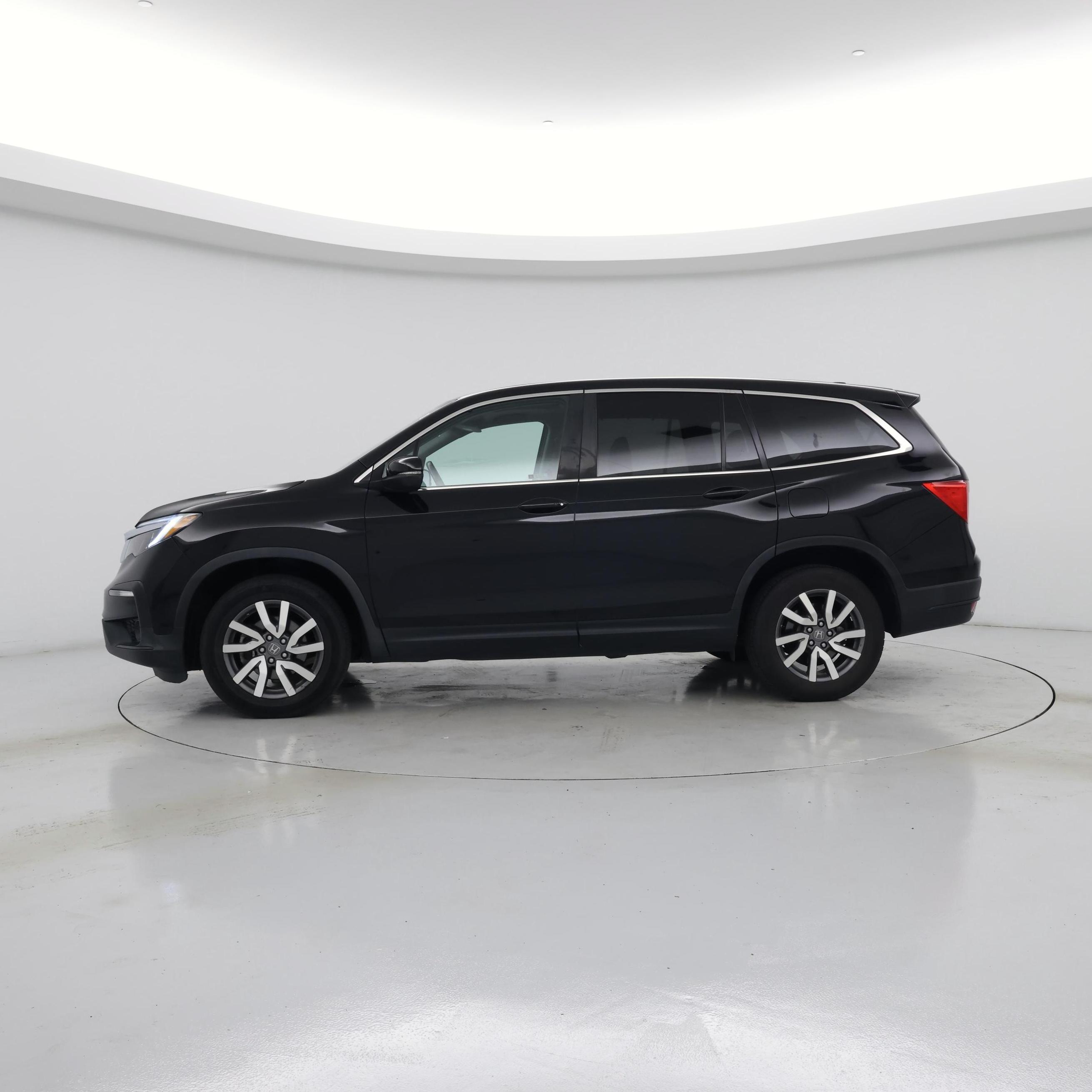 Thumbnail: 2019 Honda Pilot - 3