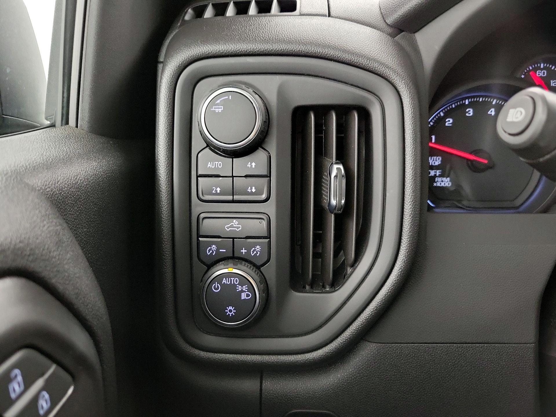 Thumbnail: 2025 Chevrolet Silverado 1500 - 13