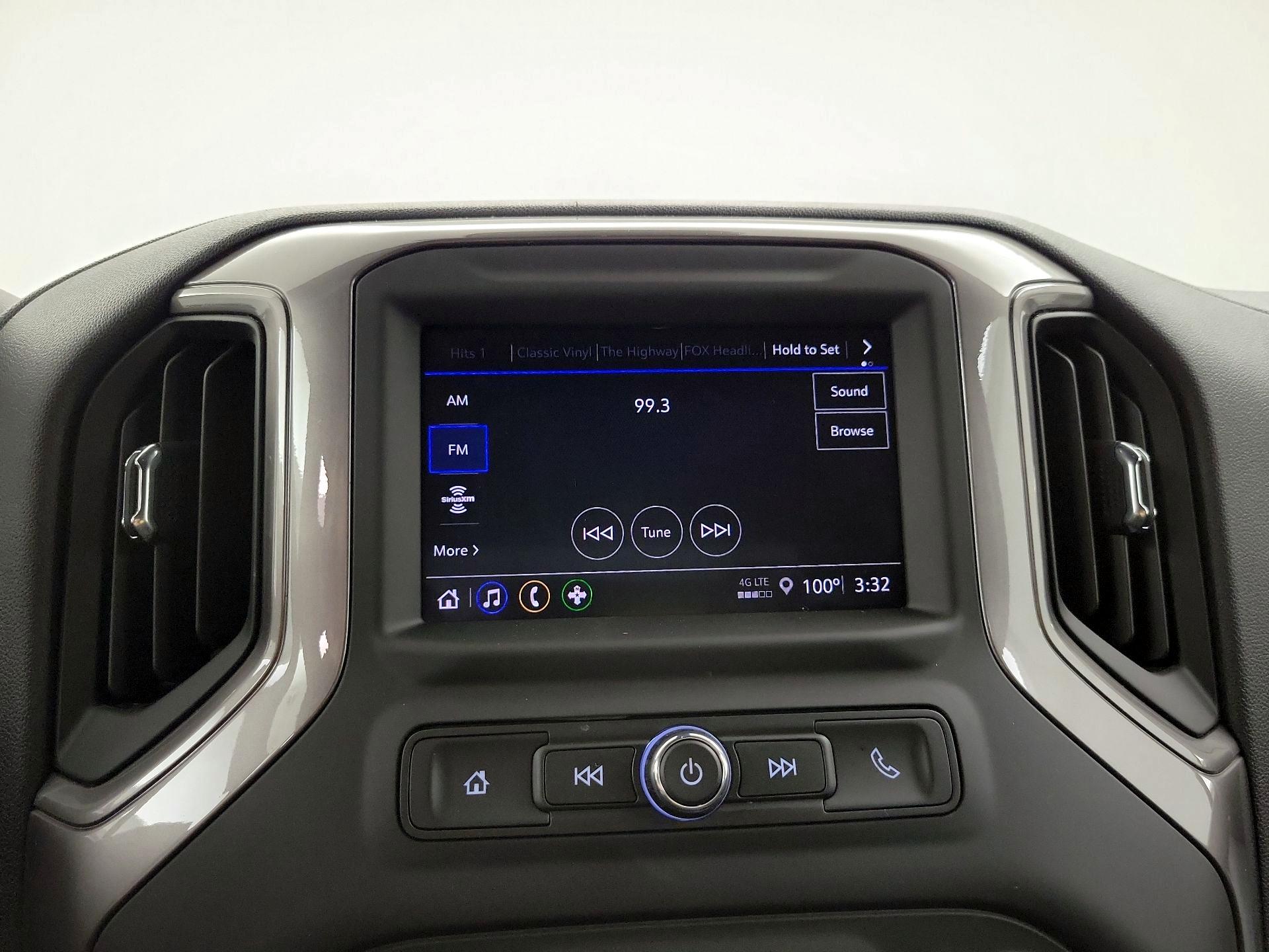 Thumbnail: 2025 Chevrolet Silverado 1500 - 15