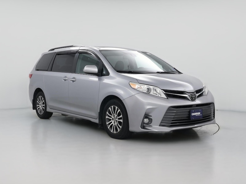 2018 Toyota Sienna XLE