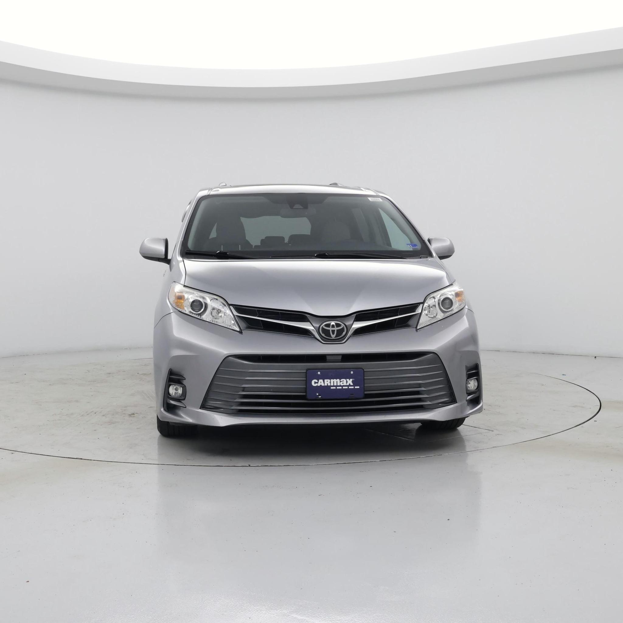 Thumbnail: 2018 Toyota Sienna - 5