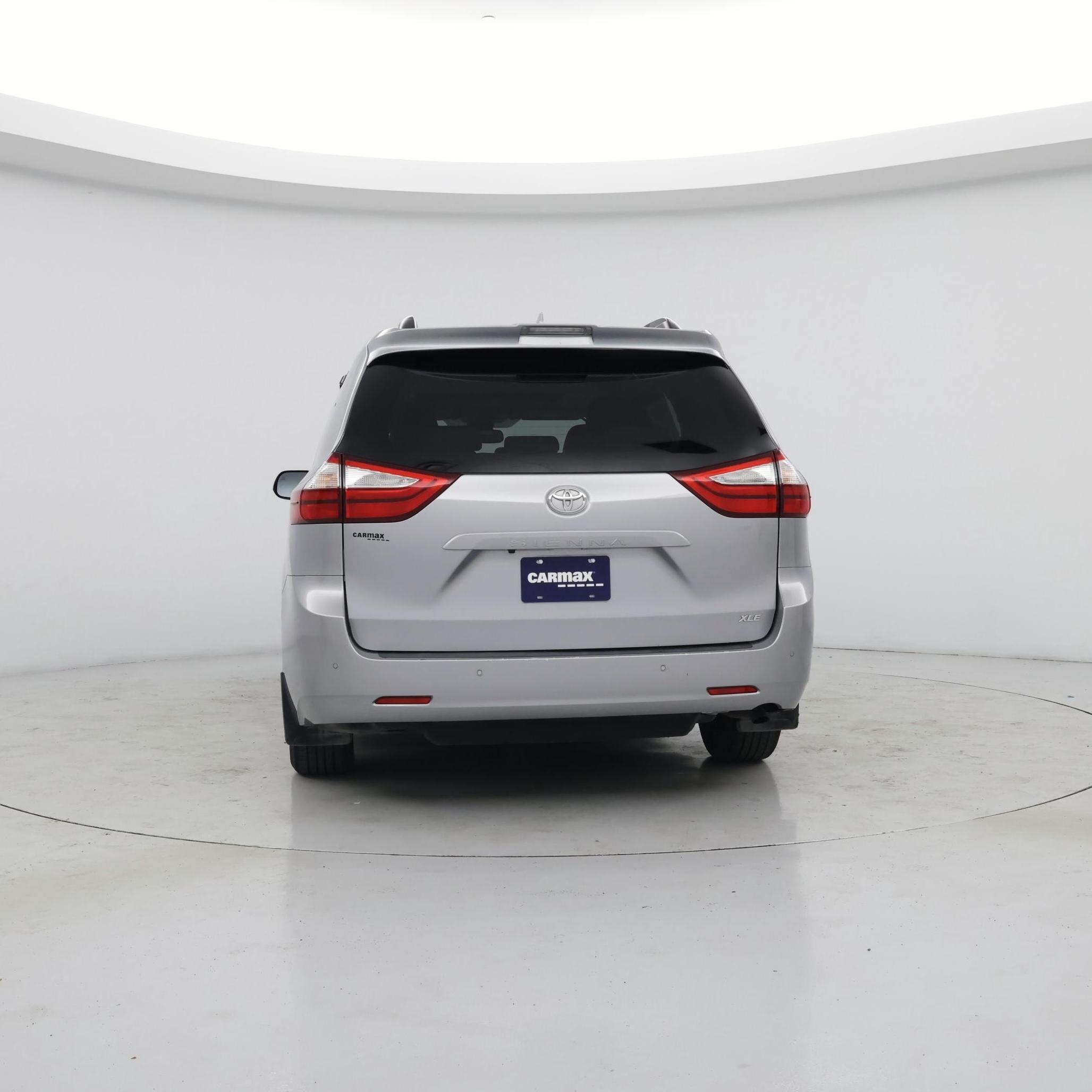 Thumbnail: 2018 Toyota Sienna - 6
