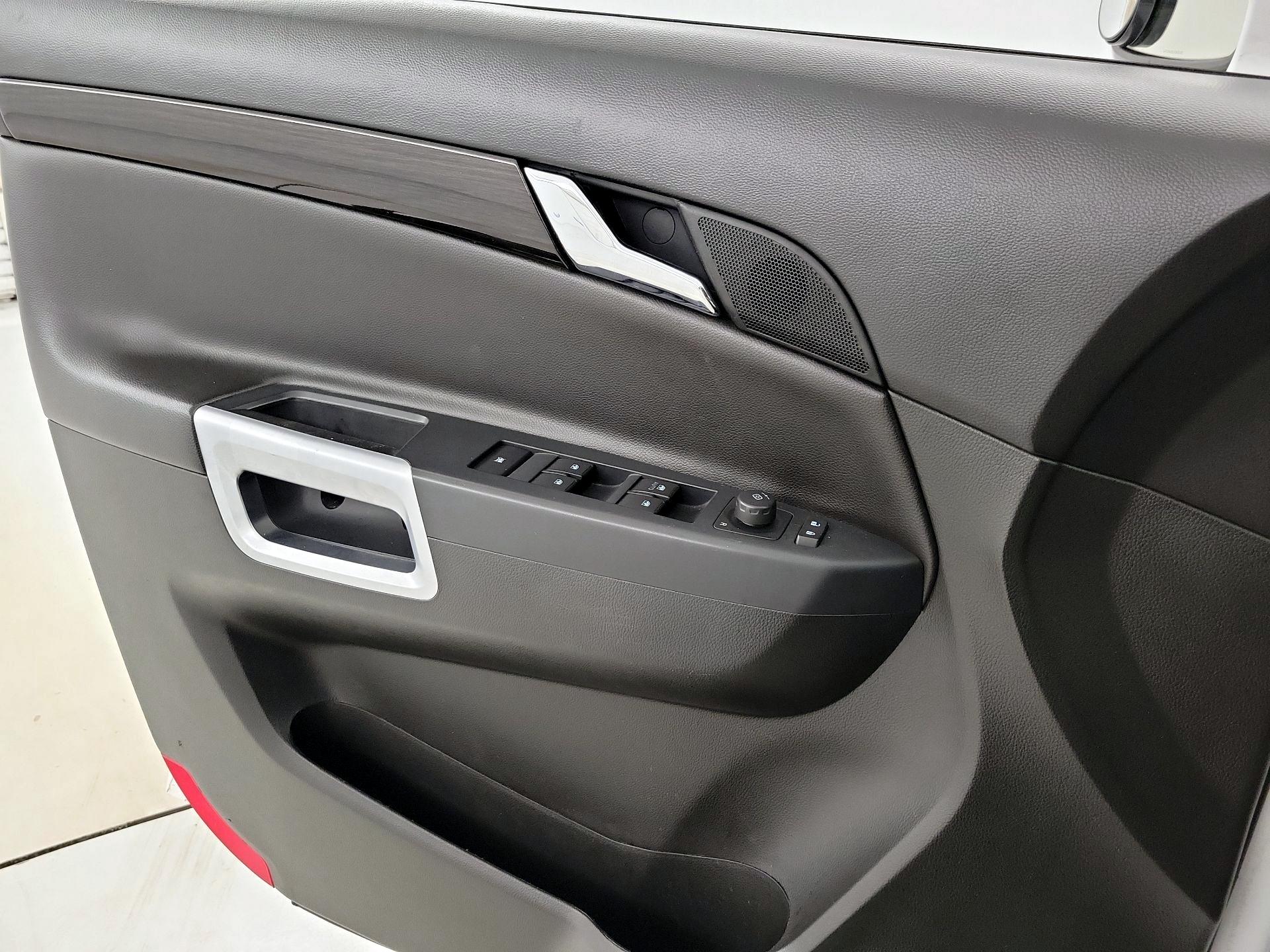 Thumbnail: 2015 Chevrolet Captiva Sport - 12